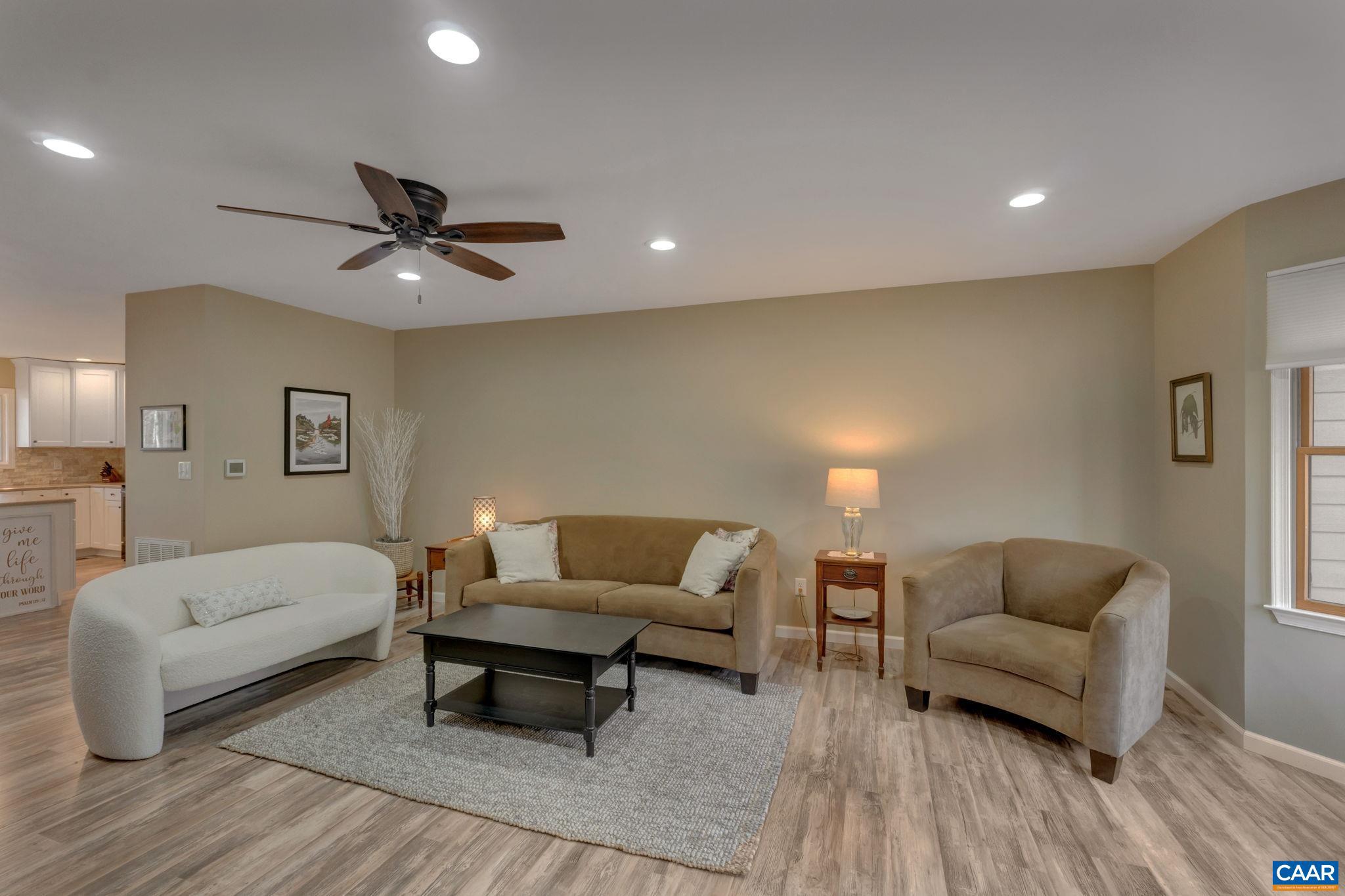 LAKE MONTICELLO - Residential