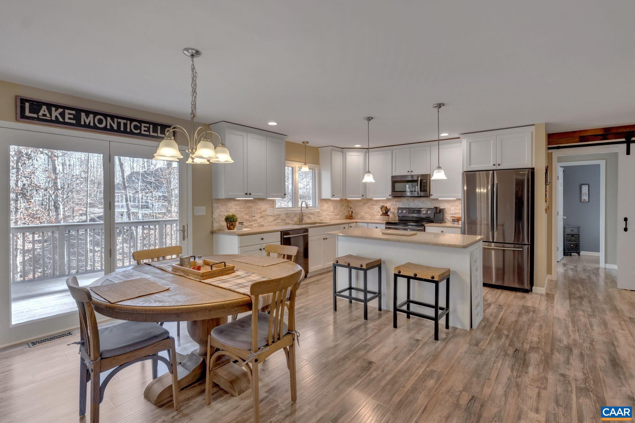 LAKE MONTICELLO - Residential