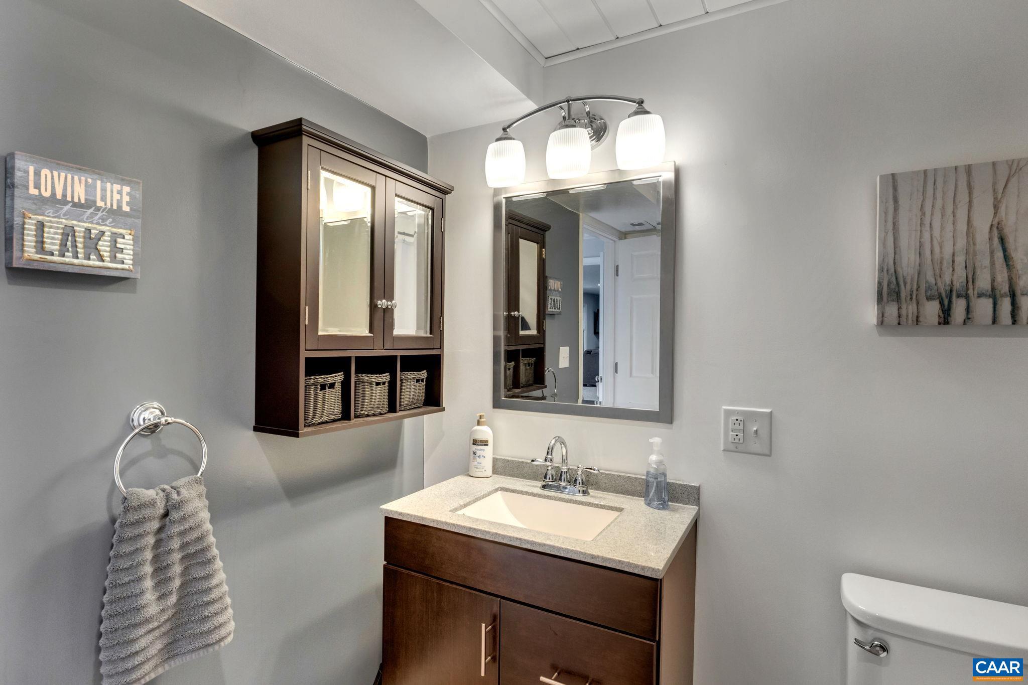 LAKE MONTICELLO - Residential