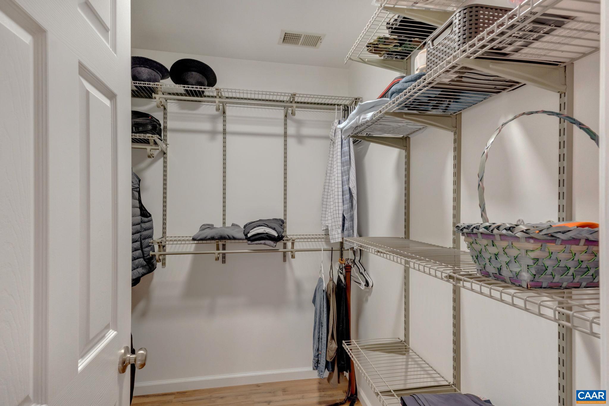 LAKE MONTICELLO - Residential