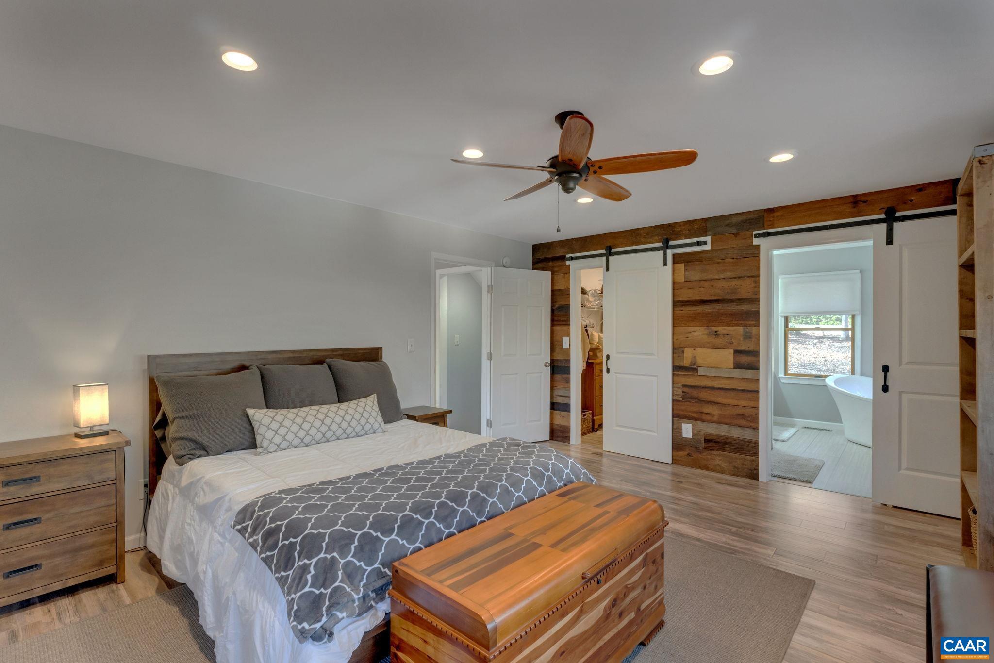 LAKE MONTICELLO - Residential