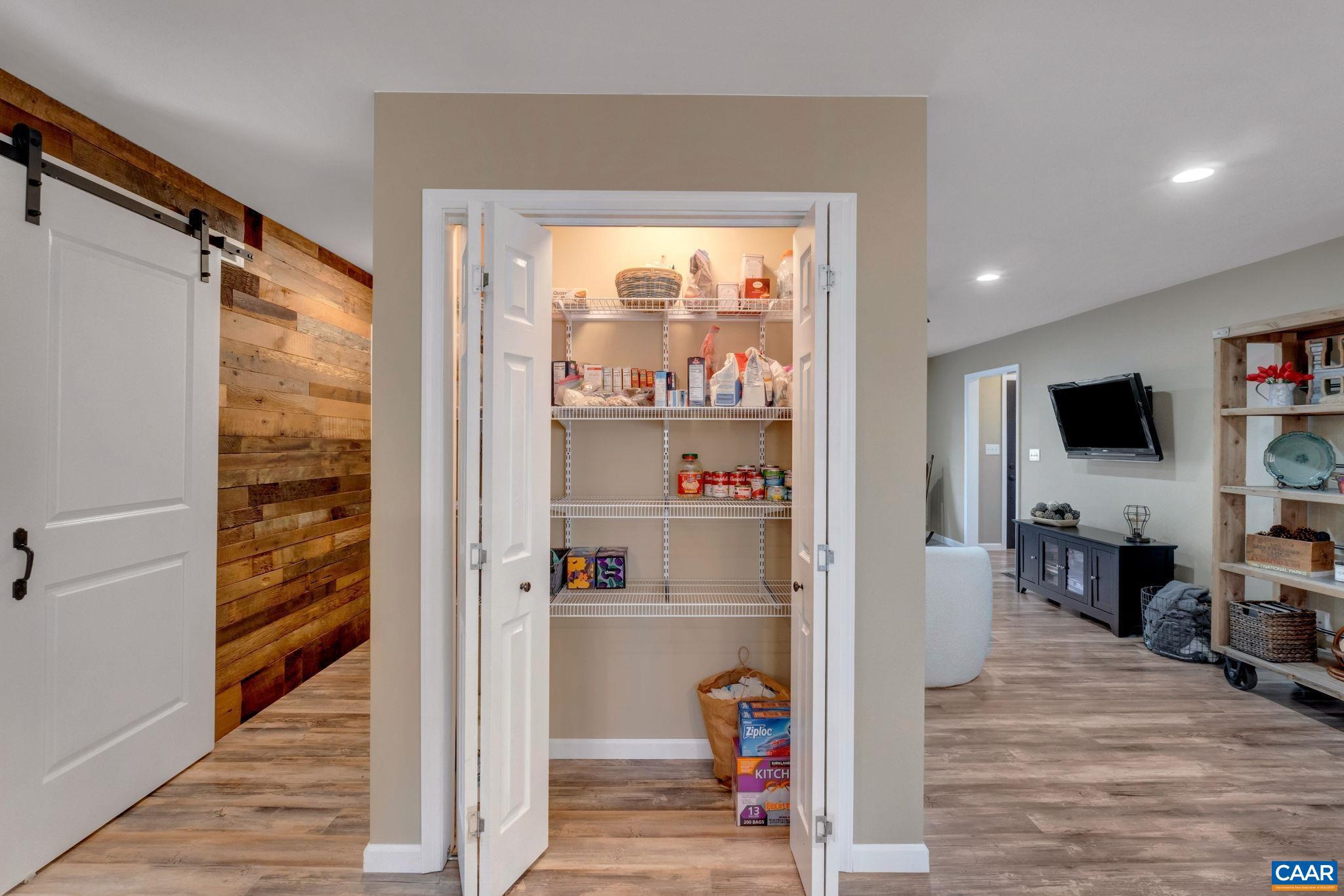 LAKE MONTICELLO - Residential