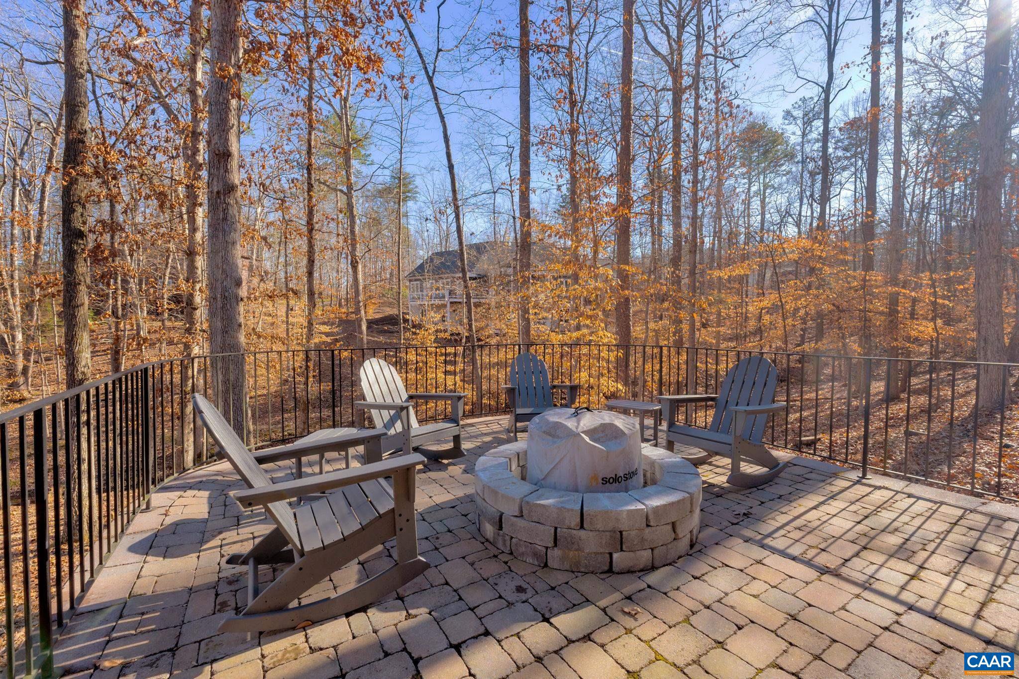 LAKE MONTICELLO - Residential