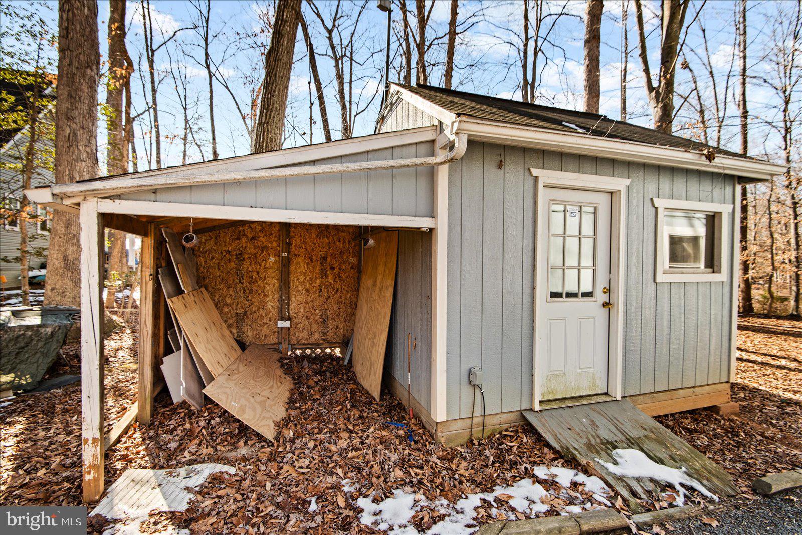 LAKE OF THE WOODS - Residential