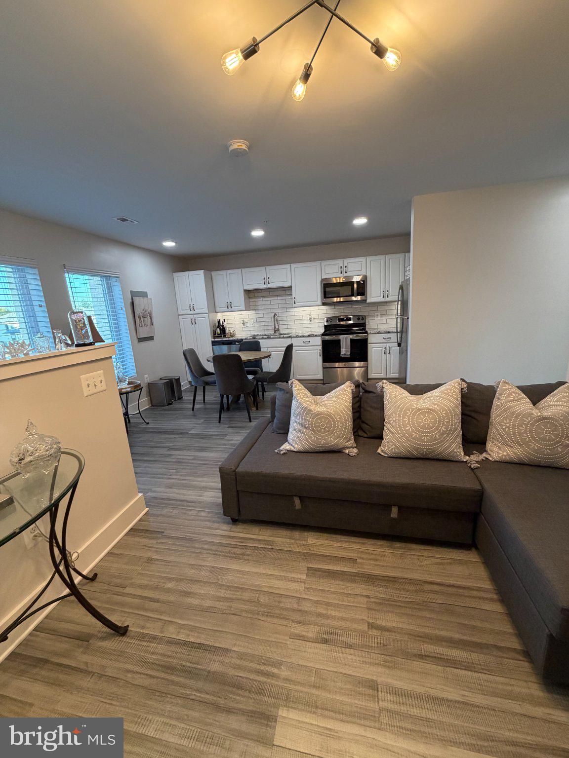 19520 VILLAGE WALK DRIVE 3-203
