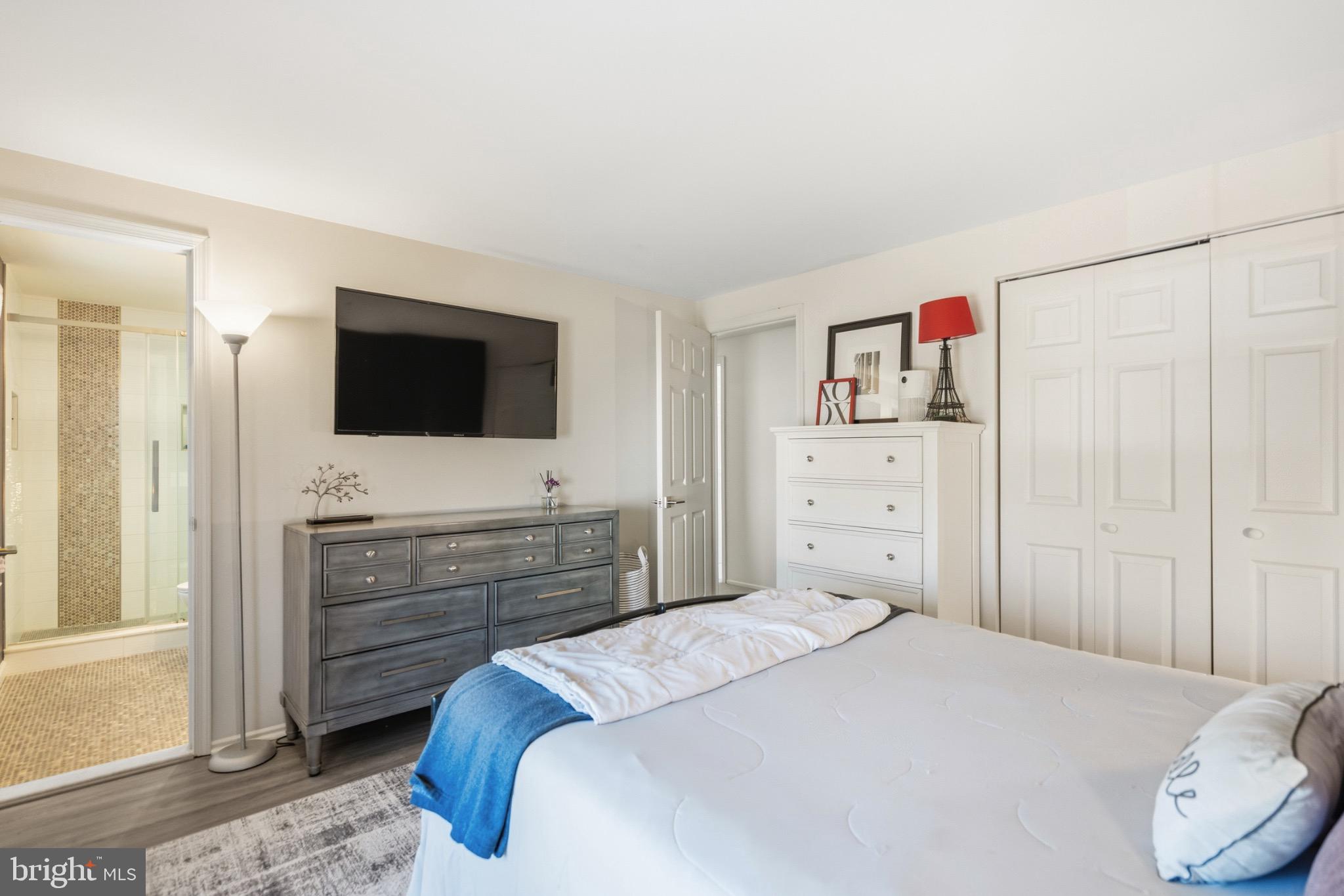 BURKE CENTRE - Residential