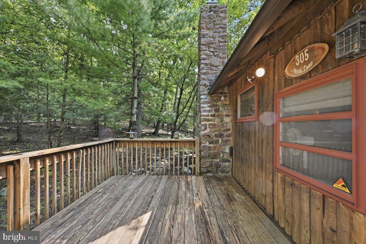 130 ROSE LANE