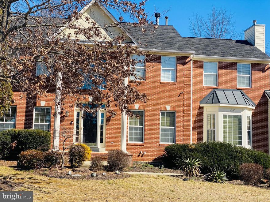 MULTIPLE OFFERS DEADLINE IS MONDAY 3/1 BY 5PM- Beautiful Corner Lot in Sought out Thornwood Subdivision in Fort Washington.  Come into a grand entrance double foyer and grand chandelier on the high ceiling.  To the left is your formal living area combined to a spacious dining room.... so perfect for your family gatherings and Holiday celebrations.  To your right of the entrance is your spacious office filled with natural lighting.  Kitchen is beautifully renovated with stainless steel appliances, hardwood floors throughout, granite and modern cabinets with glass doors,  new dropdown stainless steel range hood .   Property features 4 bedrooms in the upper level.  The master bedroom features a sitting area with double face fireplace for those extra chilling nights, jacuzzi tub surrounded by beautiful ceramic tiles, walk-in closets.  Basement is a huge area with a custom made bar and spacious recreation area....... an entertainers dream and great Man's Cave!  It features a full bathroom with an extra room that can be converted into a bedroom or weight room..... this room is big enough to make it to a true working out space.   4,200SF of living space,  sits on over half an acre of land and is full of upgrades and updates. Send me your pickiest clients and they will love this home: Fully fenced-in - brand new HVAC System - brand new Water Heater,  new concrete patio with a great big brick BBQ grill/pizza oven - There are friendly tenants in the property now and in the process of moving.  House is in a bit of a disarray. Please schedule online. Call listing agent for access. Showing time will not provide code.  1 HOUR NOTICE **DUE TO COVID, TENANT HAS REQUESTED TO DO NOT WALK INSIDE BABY'S BEDROOM, YOU MUST ONLY VIEW FROM THE DOOR**