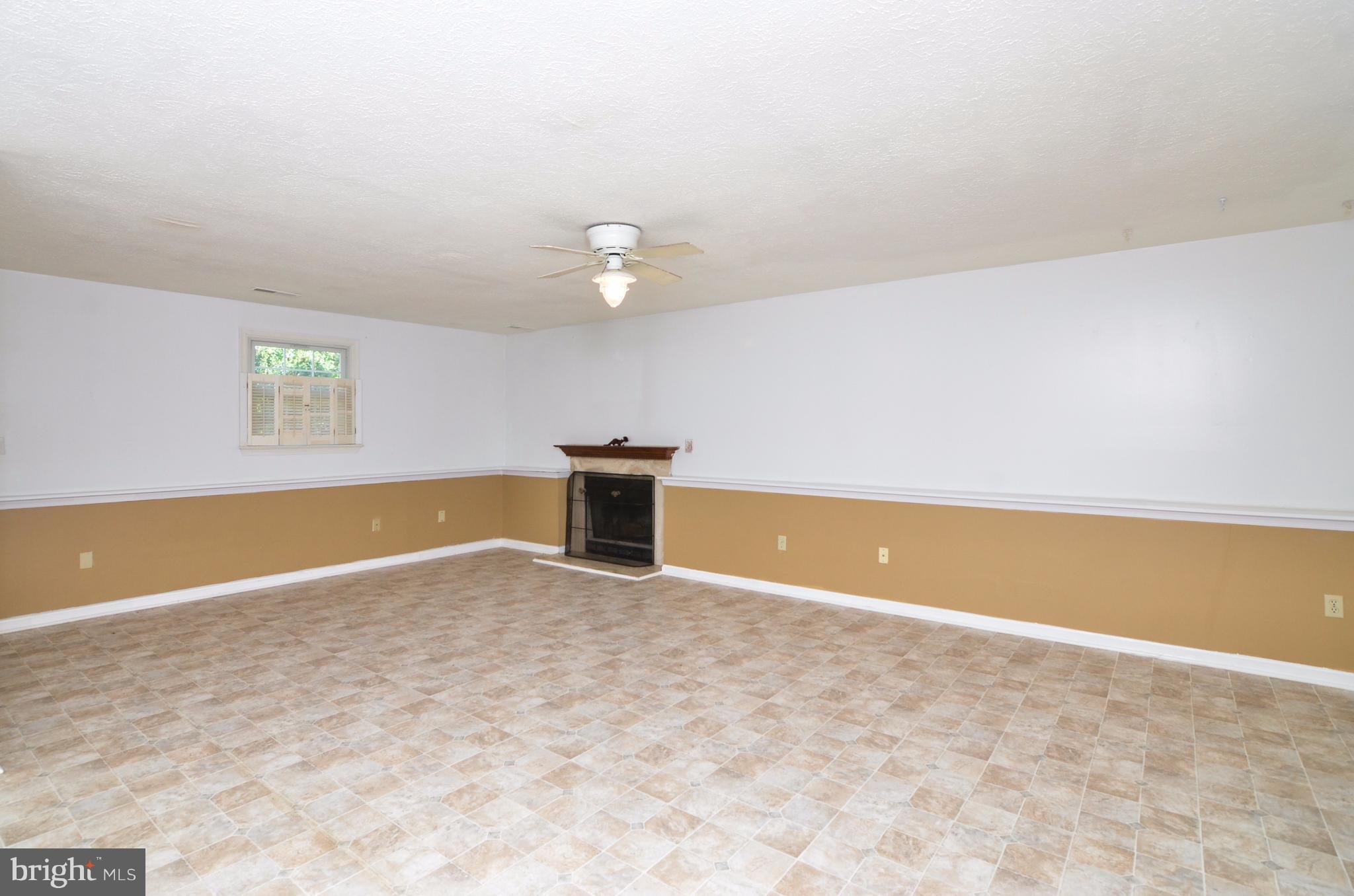 MAPLE GROVE - Residential