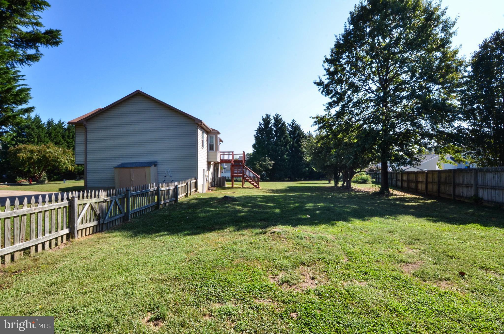 MAPLE GROVE - Residential