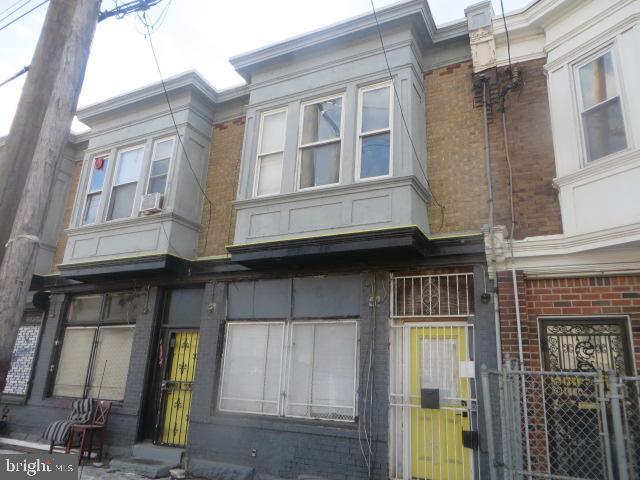 Double wide mixed use property consisting of two storefronts plus two, one bedroom apartments , located on prime Lancaster Ave just off of 49th and Kershaw street. Tremendous commercial and income producing potential.