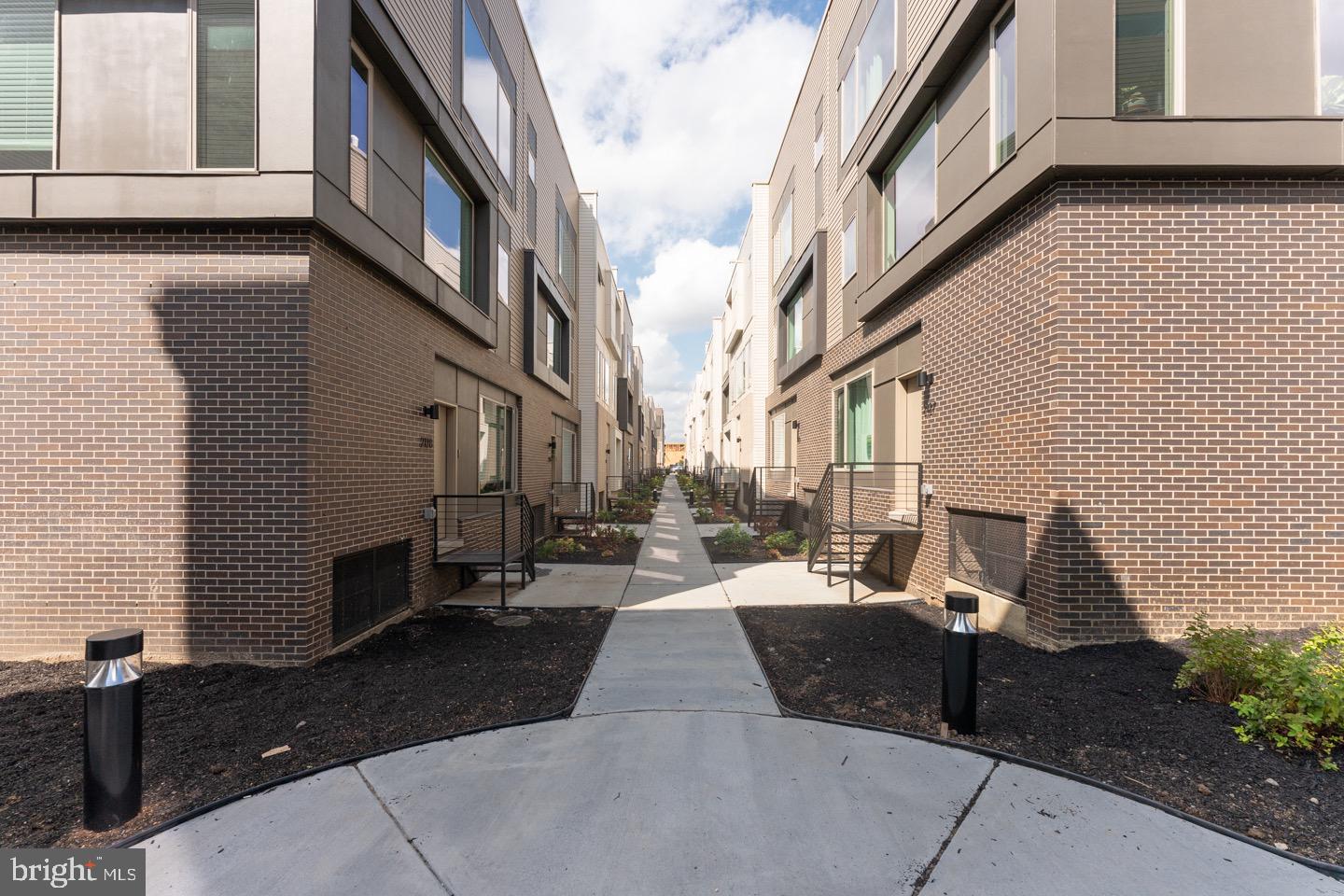 FISHTOWN - Residential Lease