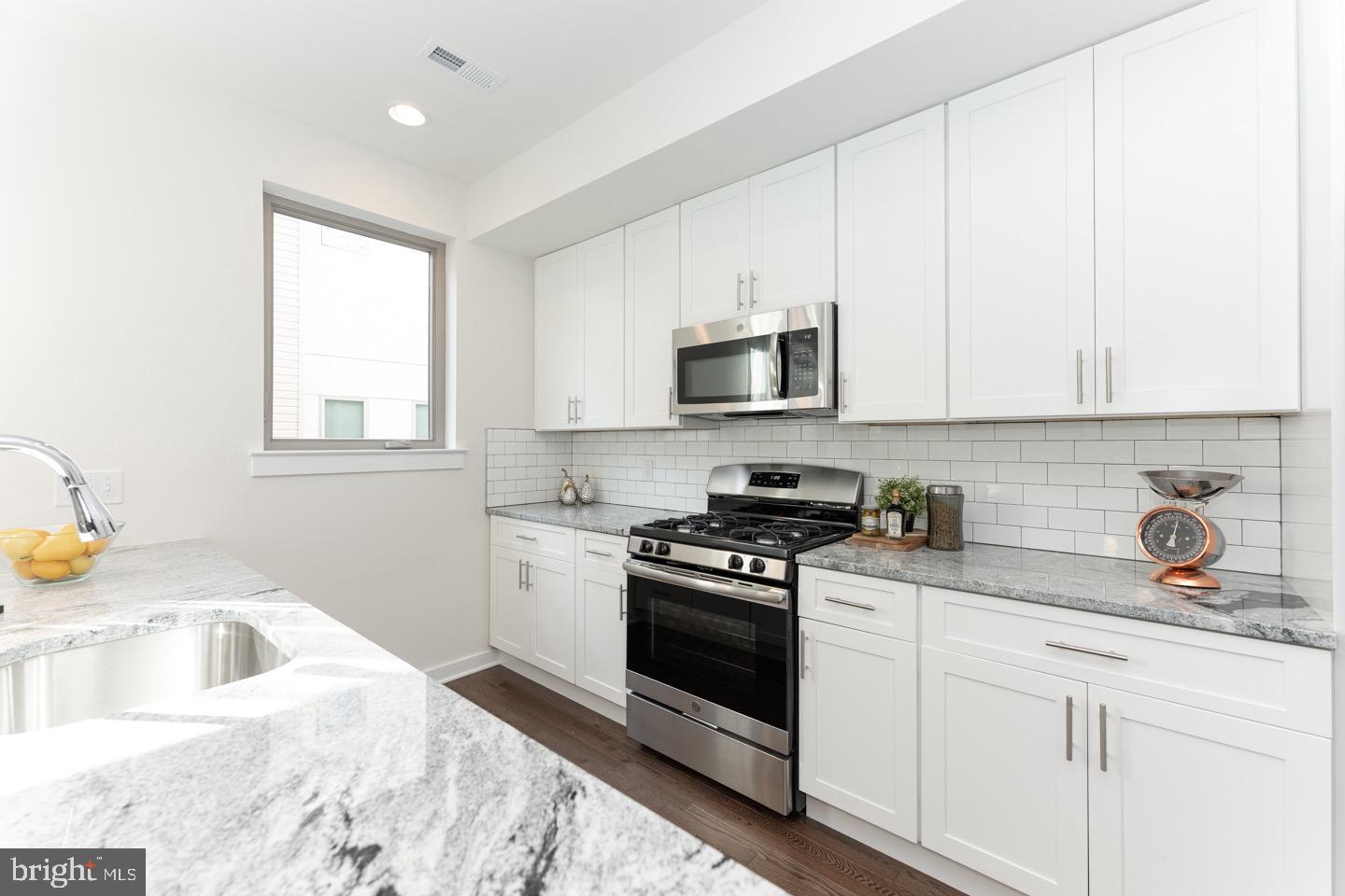 FISHTOWN - Residential Lease