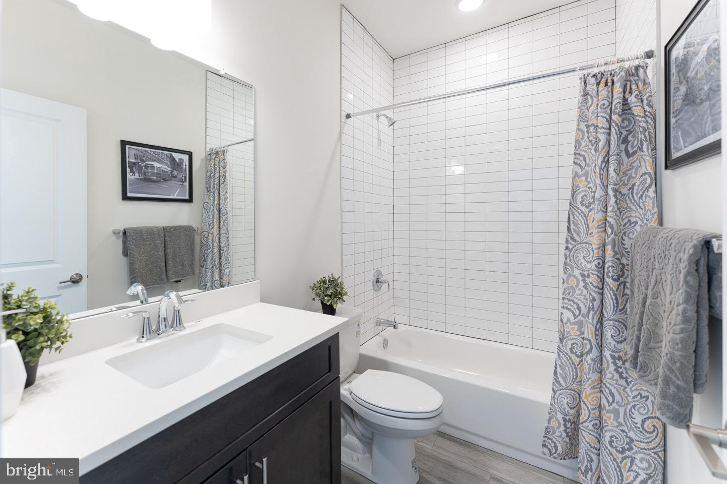 FISHTOWN - Residential Lease