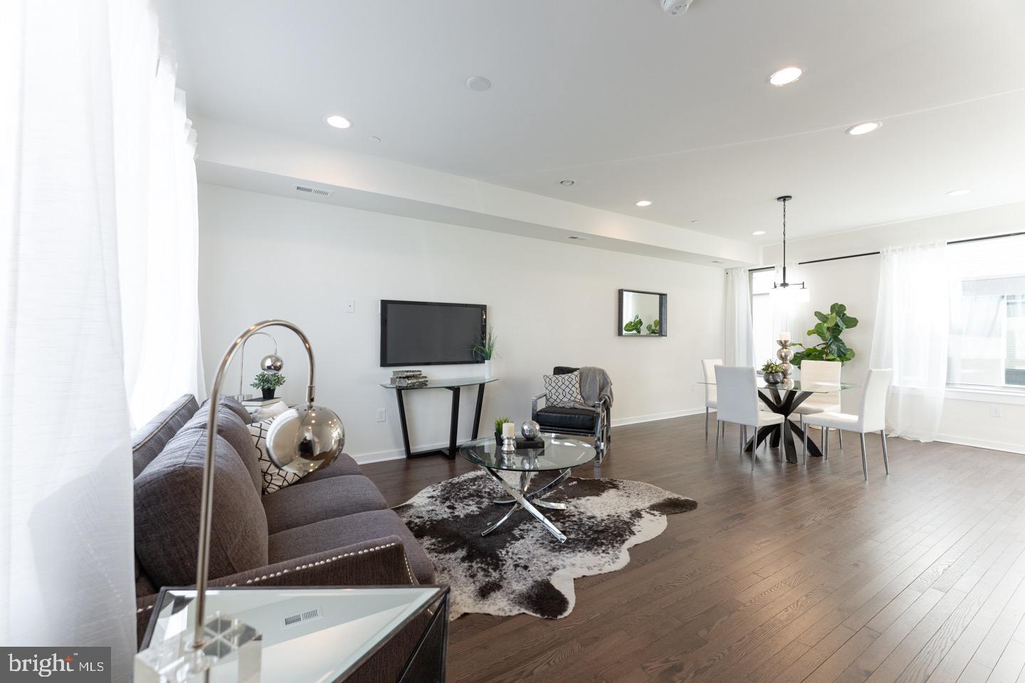 FISHTOWN - Residential Lease