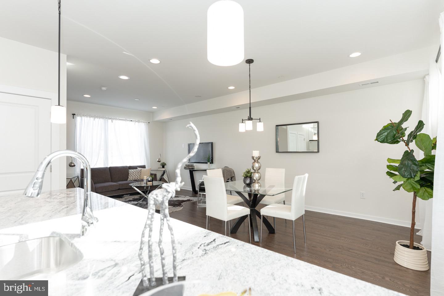 FISHTOWN - Residential Lease