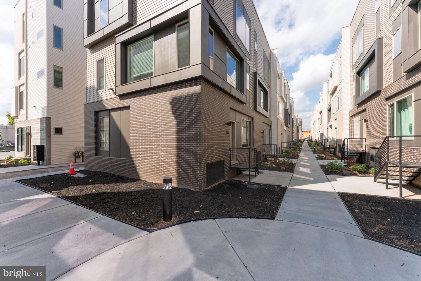 FISHTOWN - Residential Lease