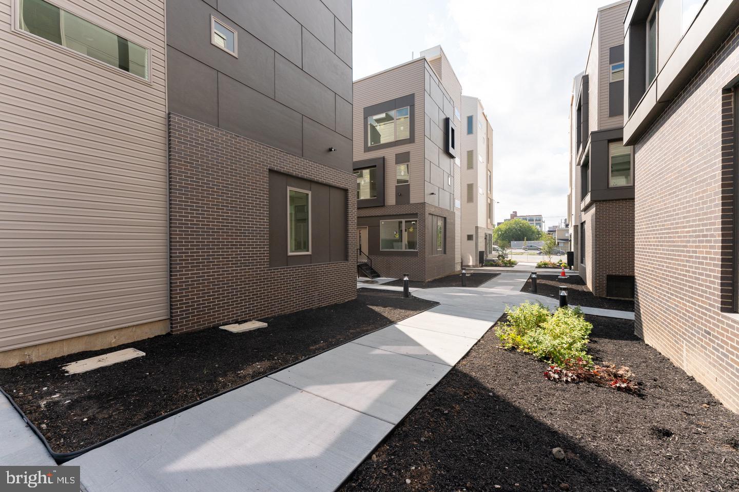 FISHTOWN - Residential Lease