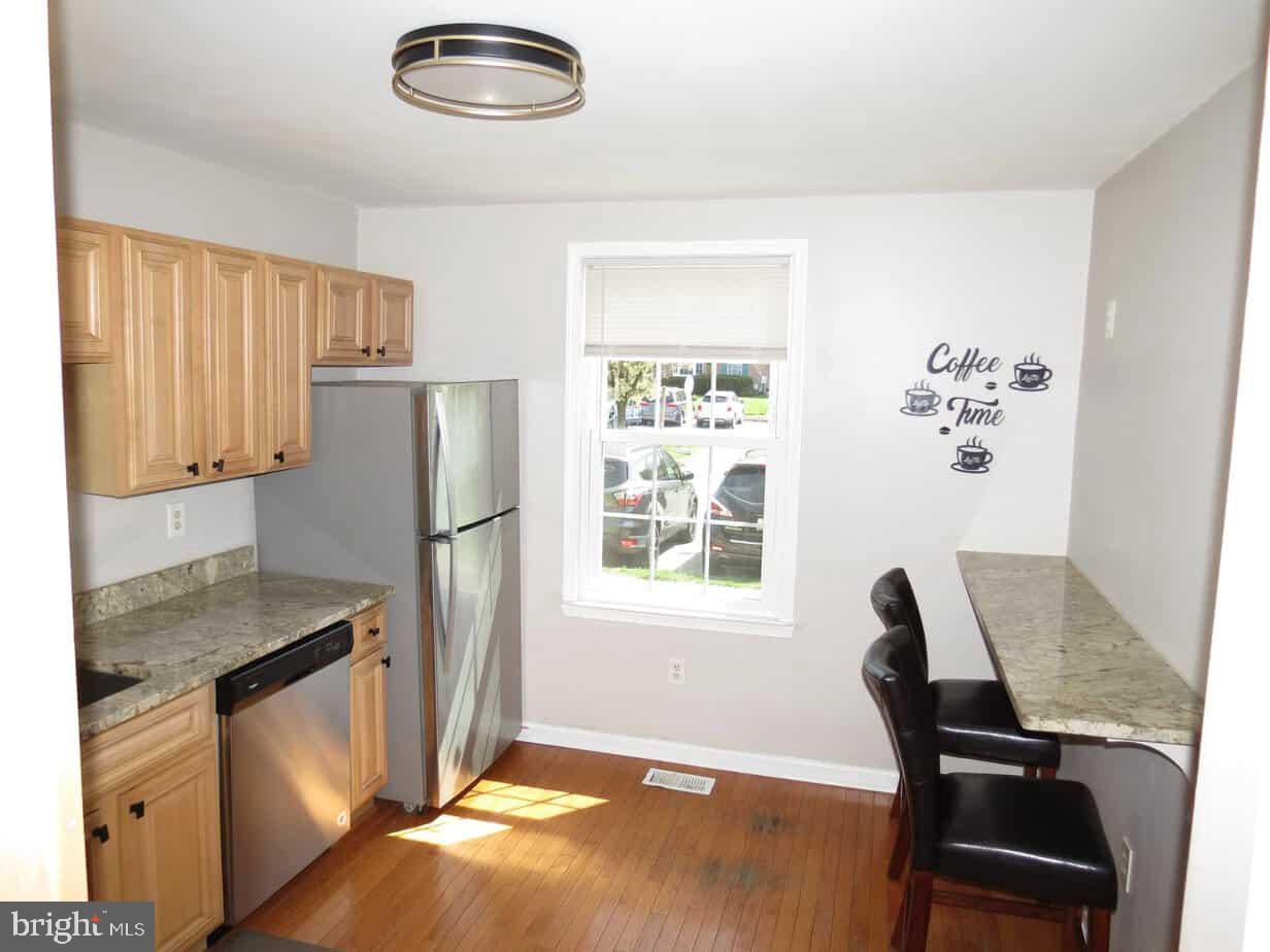 COURTLAND WOODS - Residential