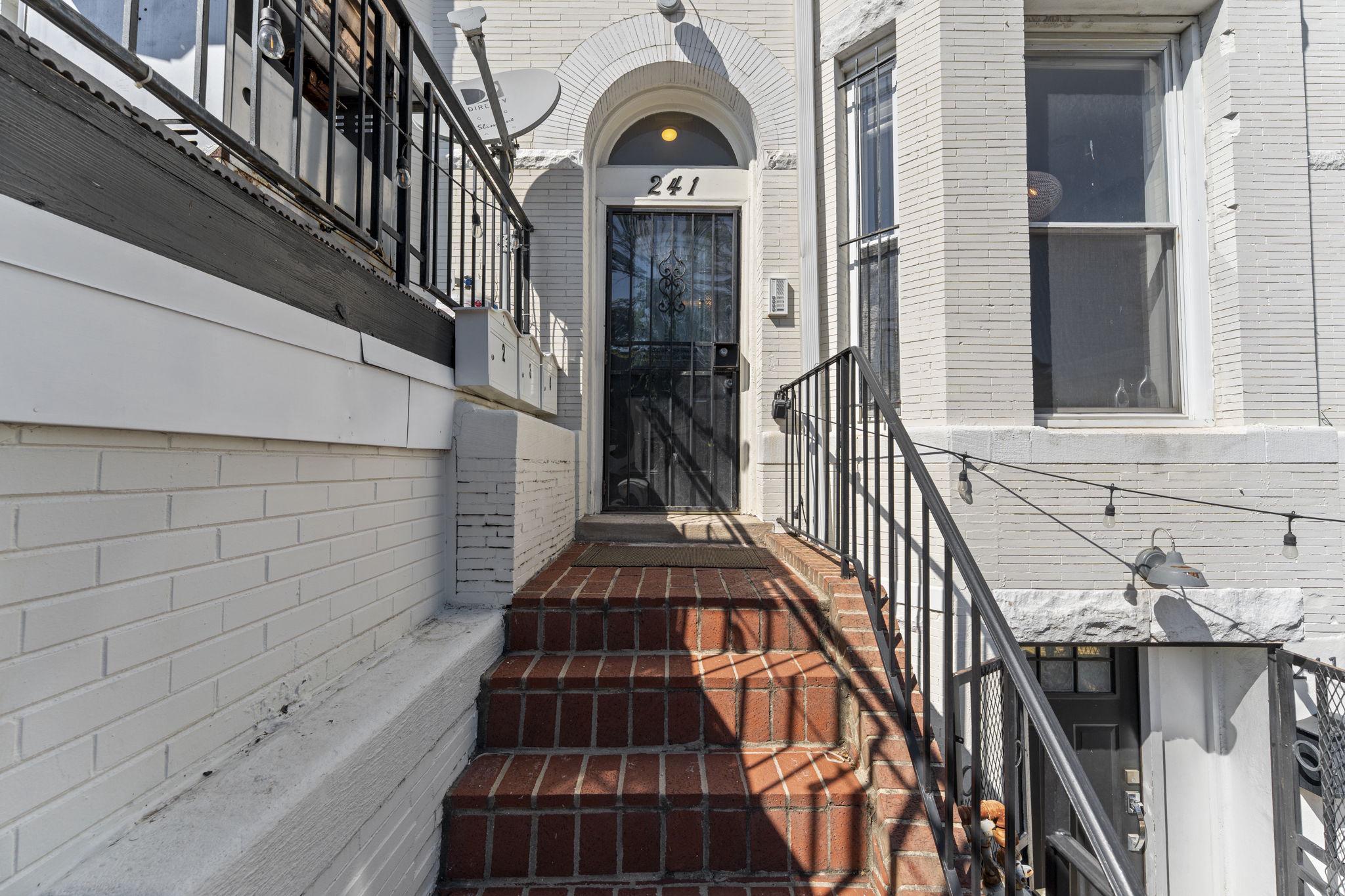 241 FLORIDA AVENUE NW 2