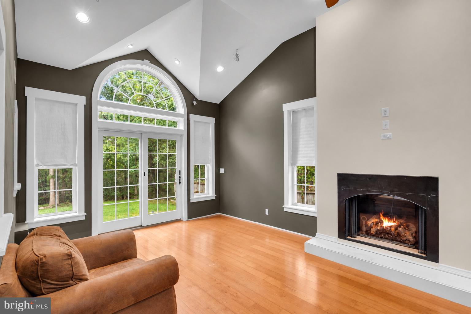 104 SPRUCE CIRCLE N