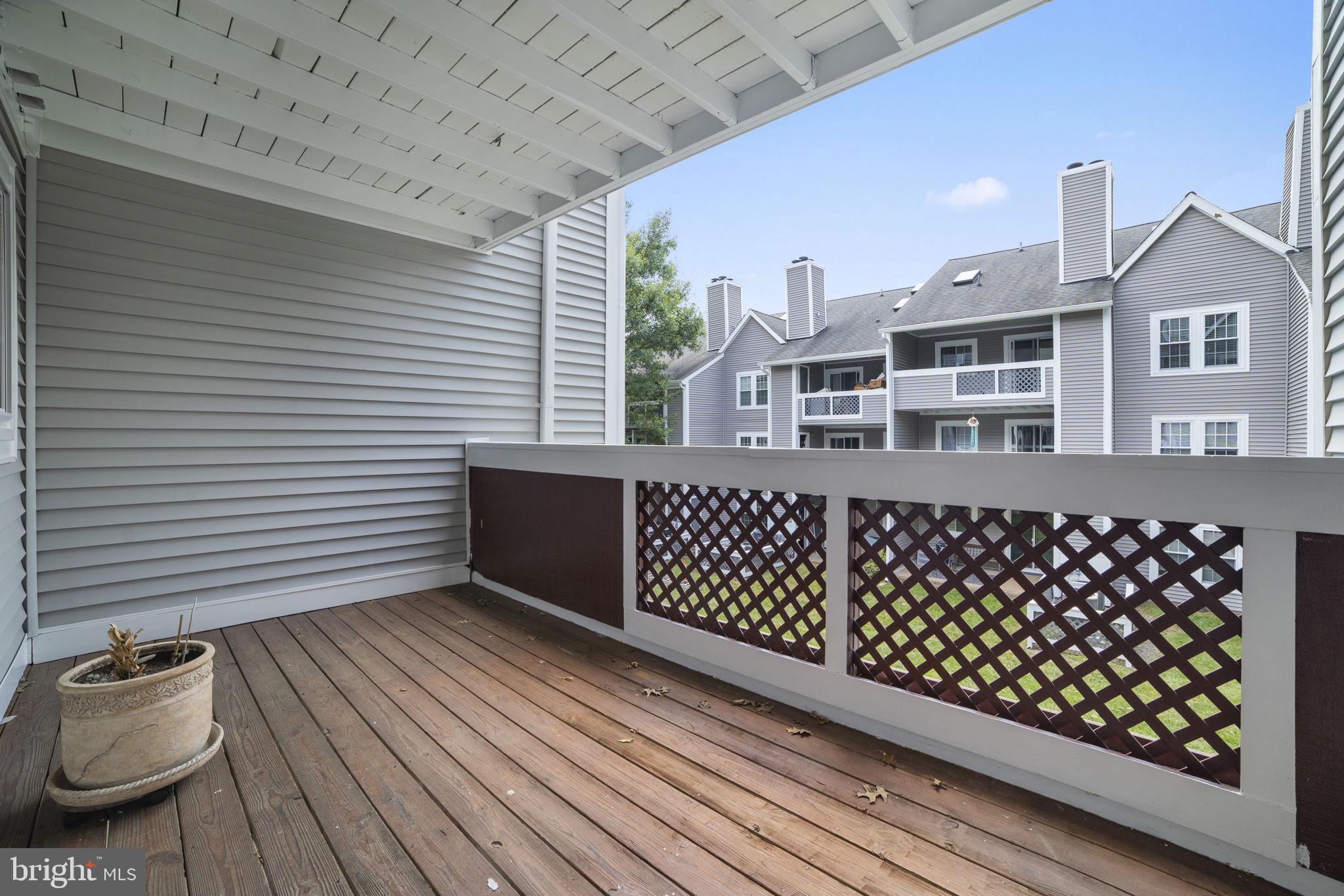 GRAYS POINTE - Residential