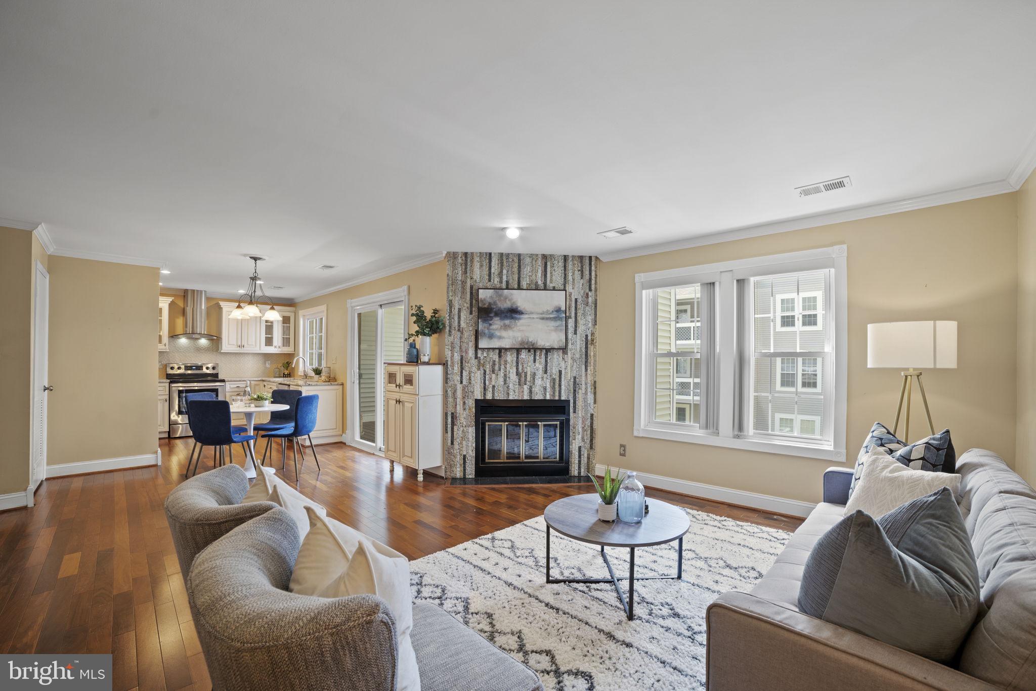 GRAYS POINTE - Residential