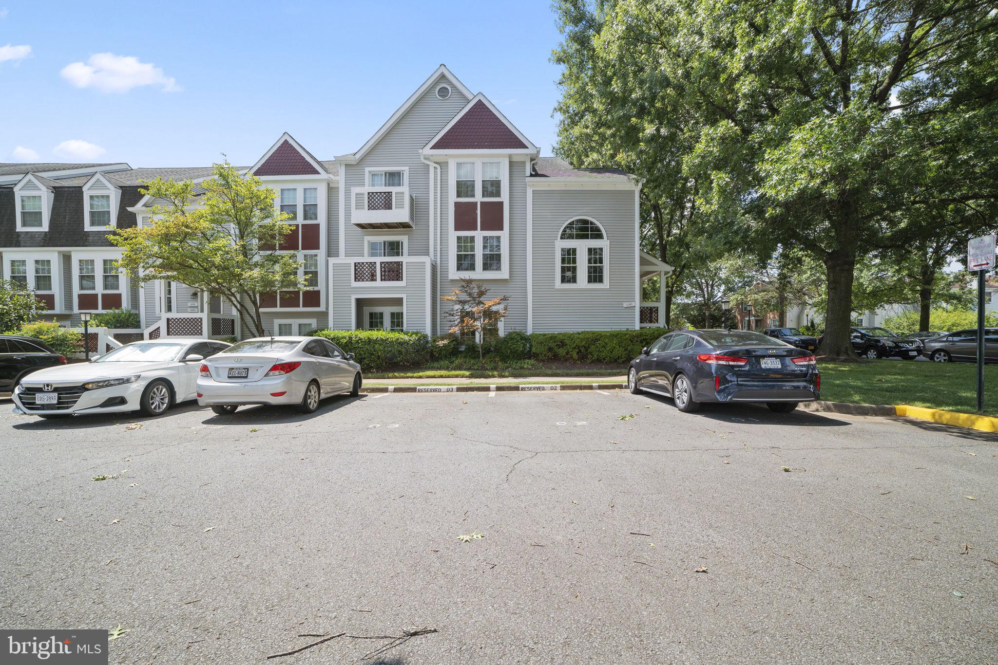 GRAYS POINTE - Residential