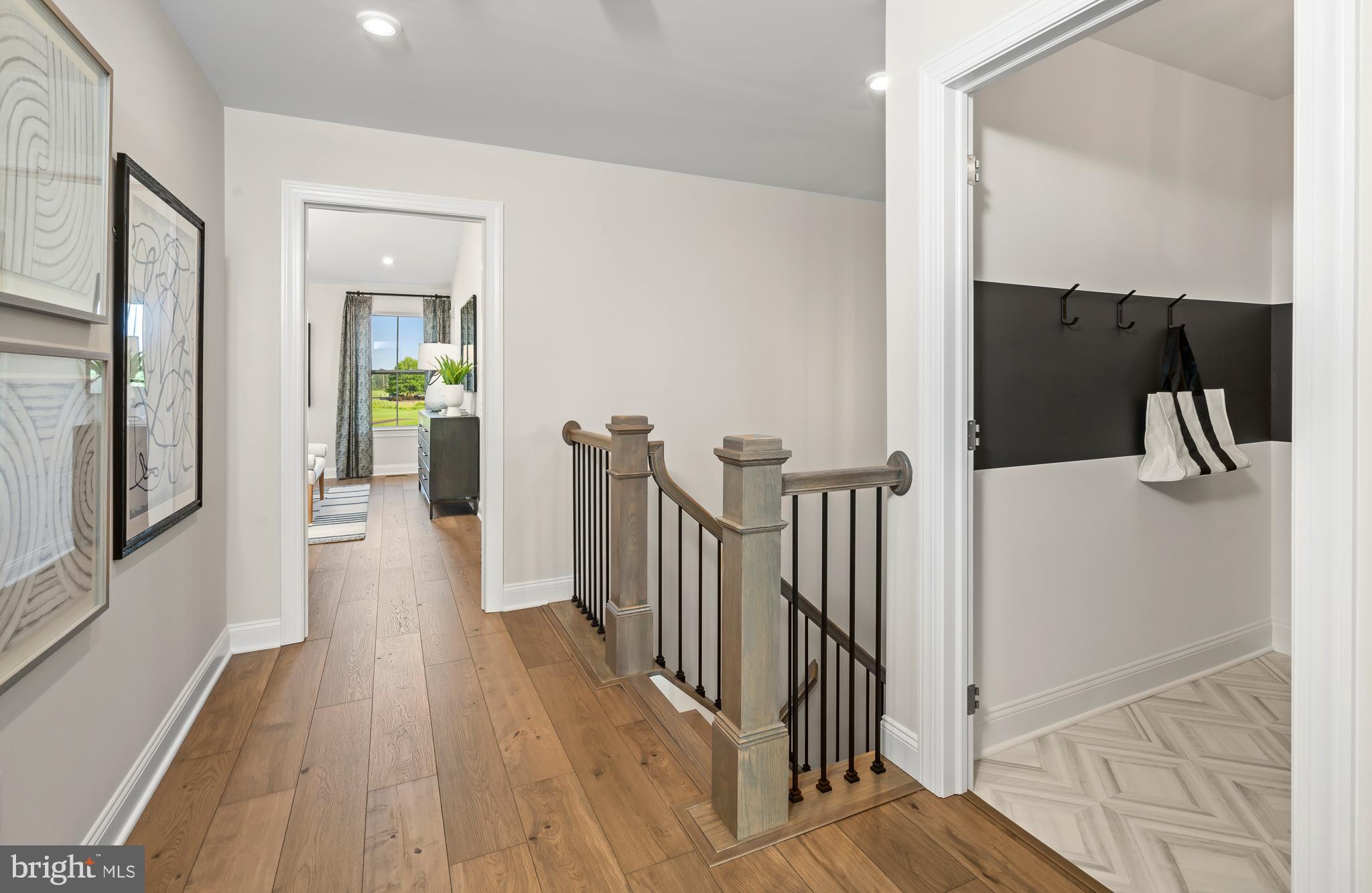 MASON SQUARE - Residential