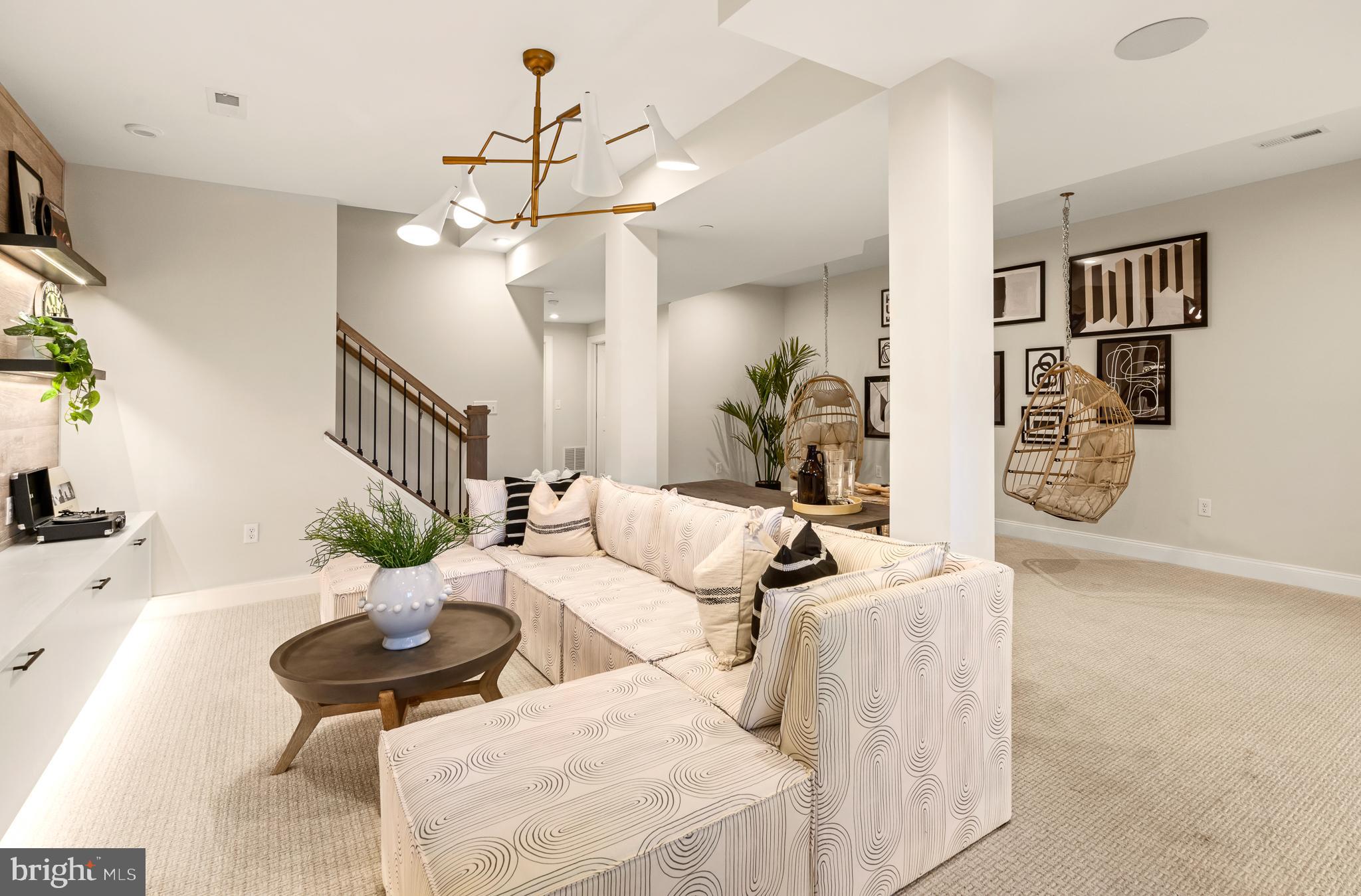 MASON SQUARE - Residential