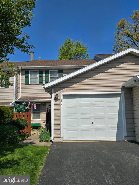 305 STONEGATE ROAD YORK PA 17408