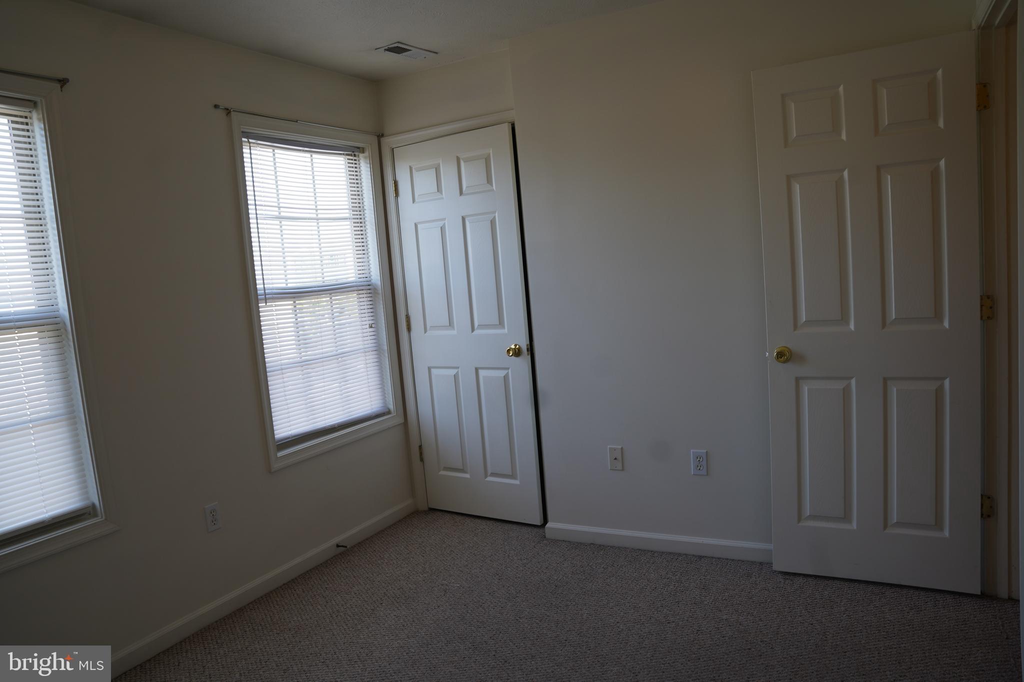 SULPHUR SPRINGS TOWNHOMES - Residential Lease