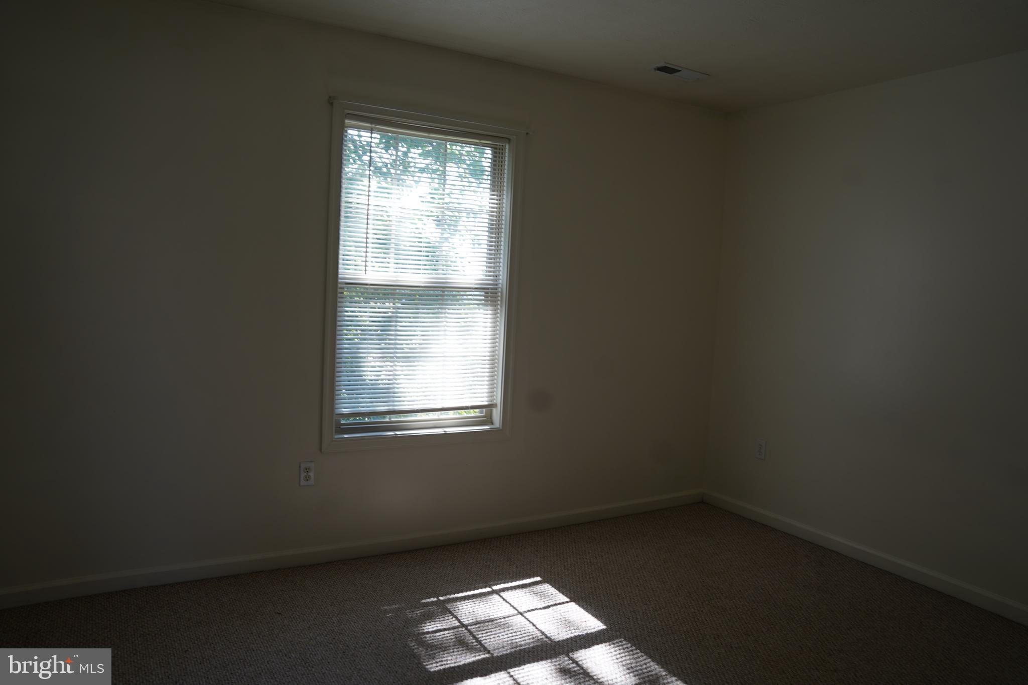 SULPHUR SPRINGS TOWNHOMES - Residential Lease