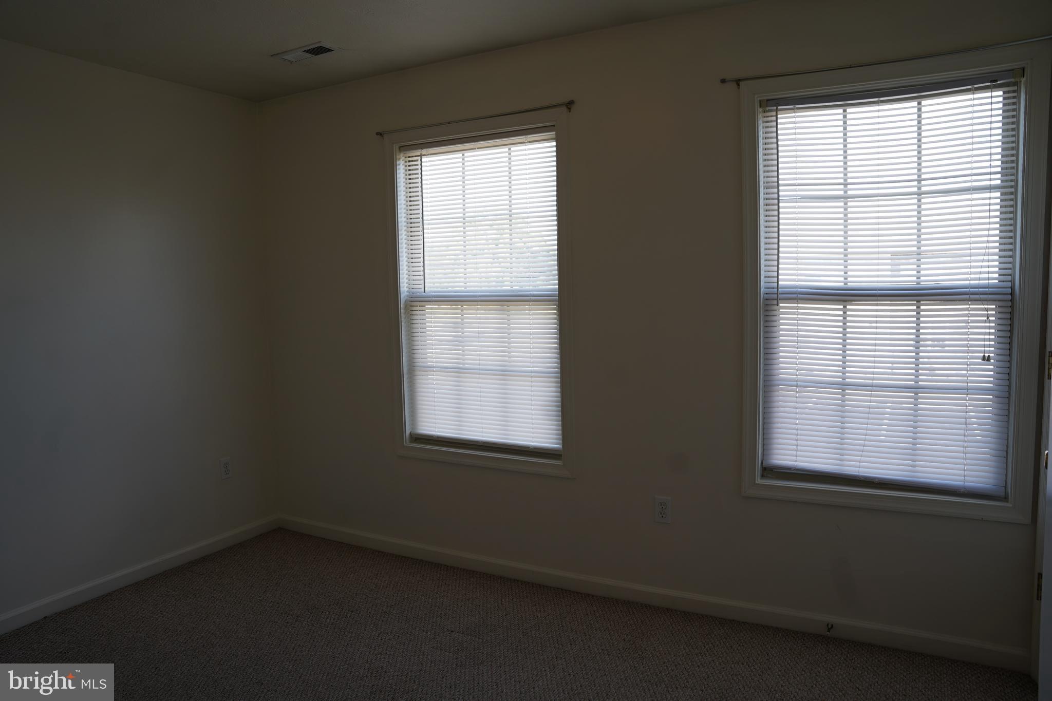 SULPHUR SPRINGS TOWNHOMES - Residential Lease