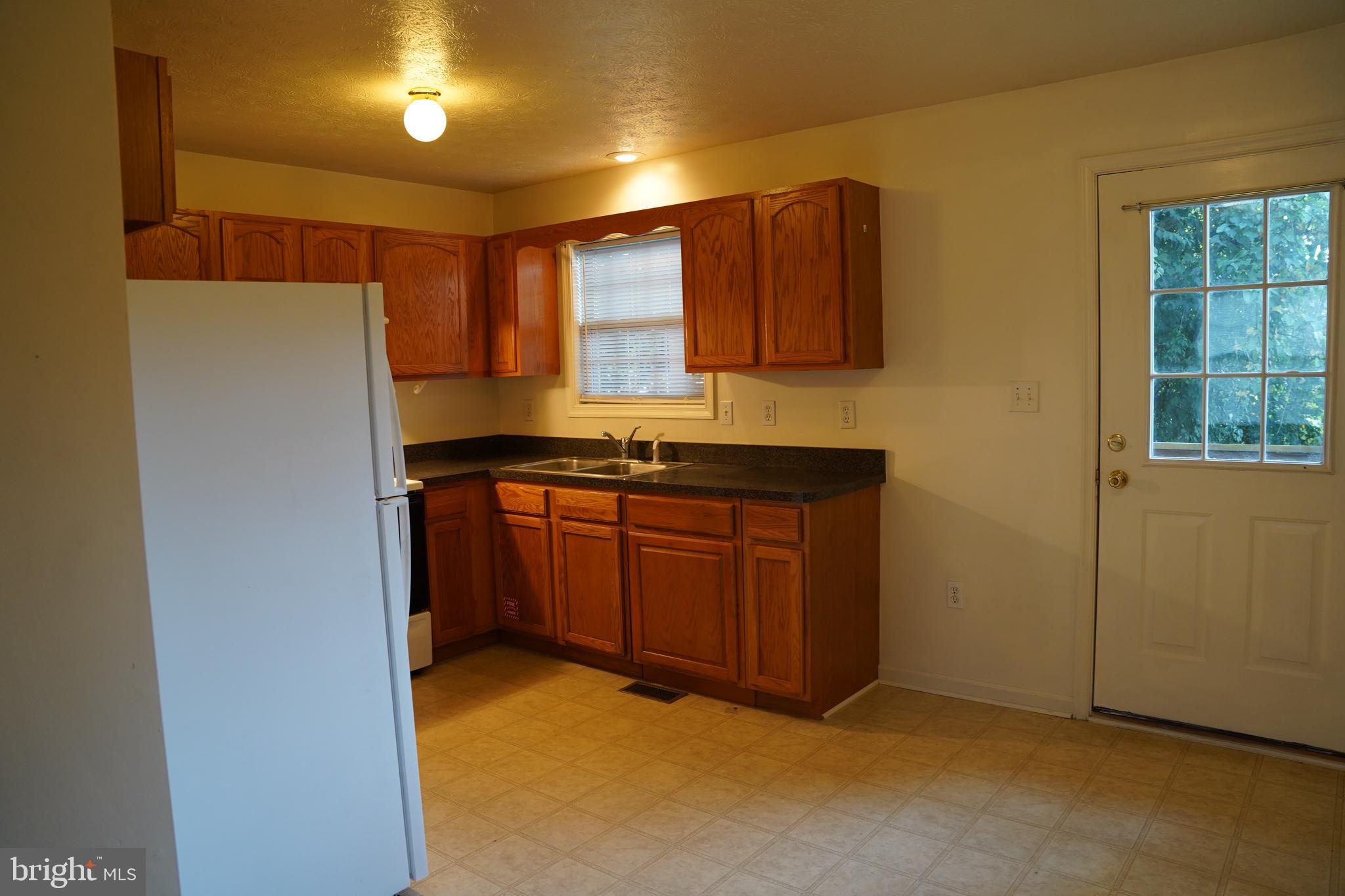 SULPHUR SPRINGS TOWNHOMES - Residential Lease