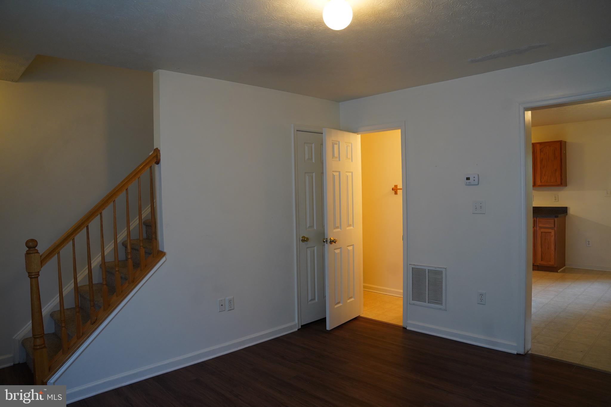 SULPHUR SPRINGS TOWNHOMES - Residential Lease