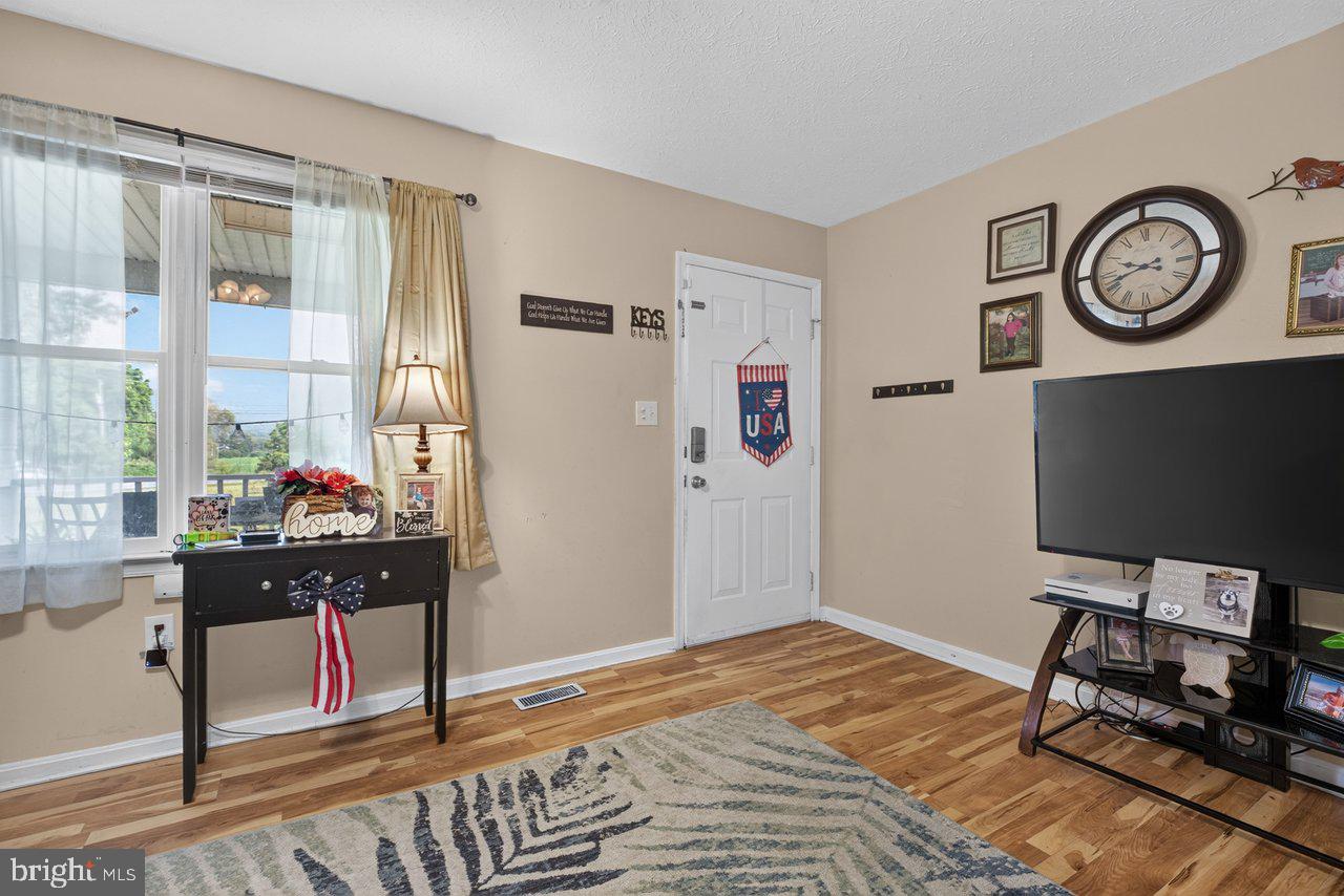 10727 OLD VALLEY PIKE