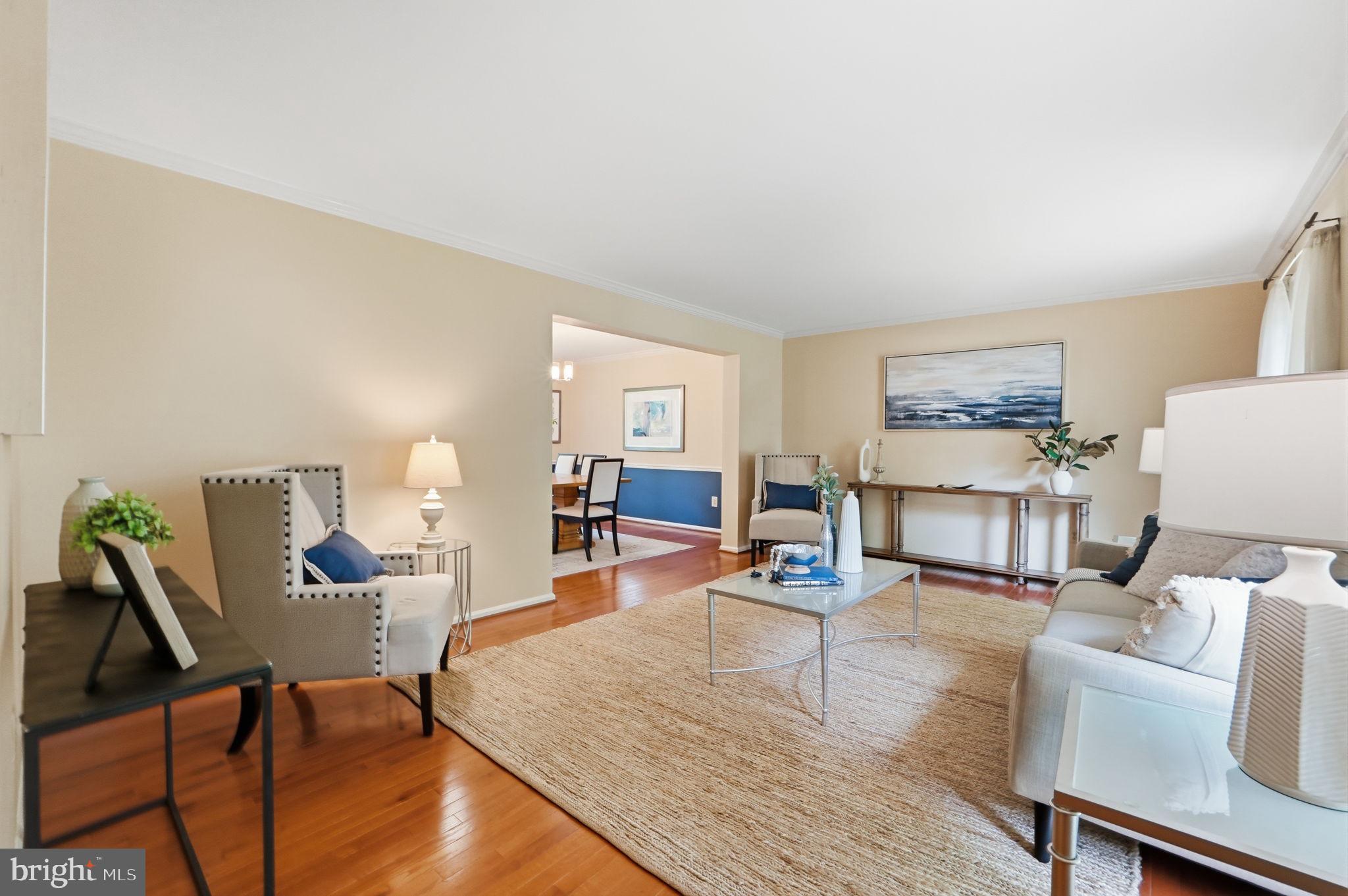 15 MIDDLEBRIDGE COURT