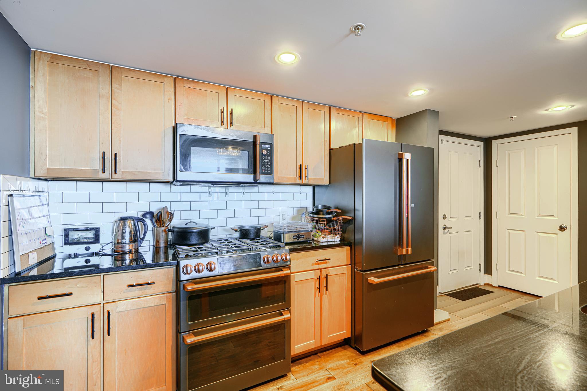 414 WATER STREET 2701