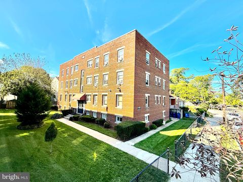 Photo of 5111 Ayers Place SE, WASHINGTON, DC 20019 (MLS # DCDC2242070)