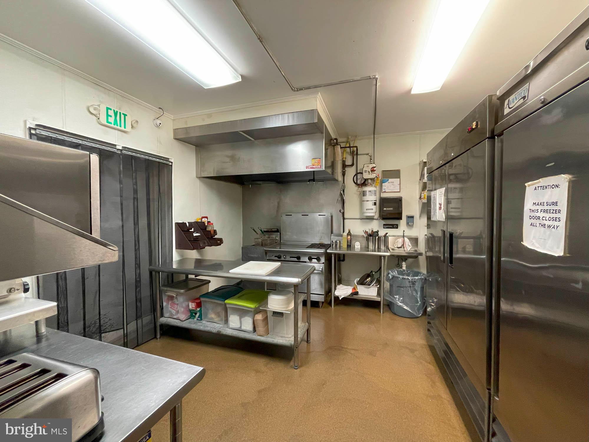 WHITE MARSH - Commercial Sale
