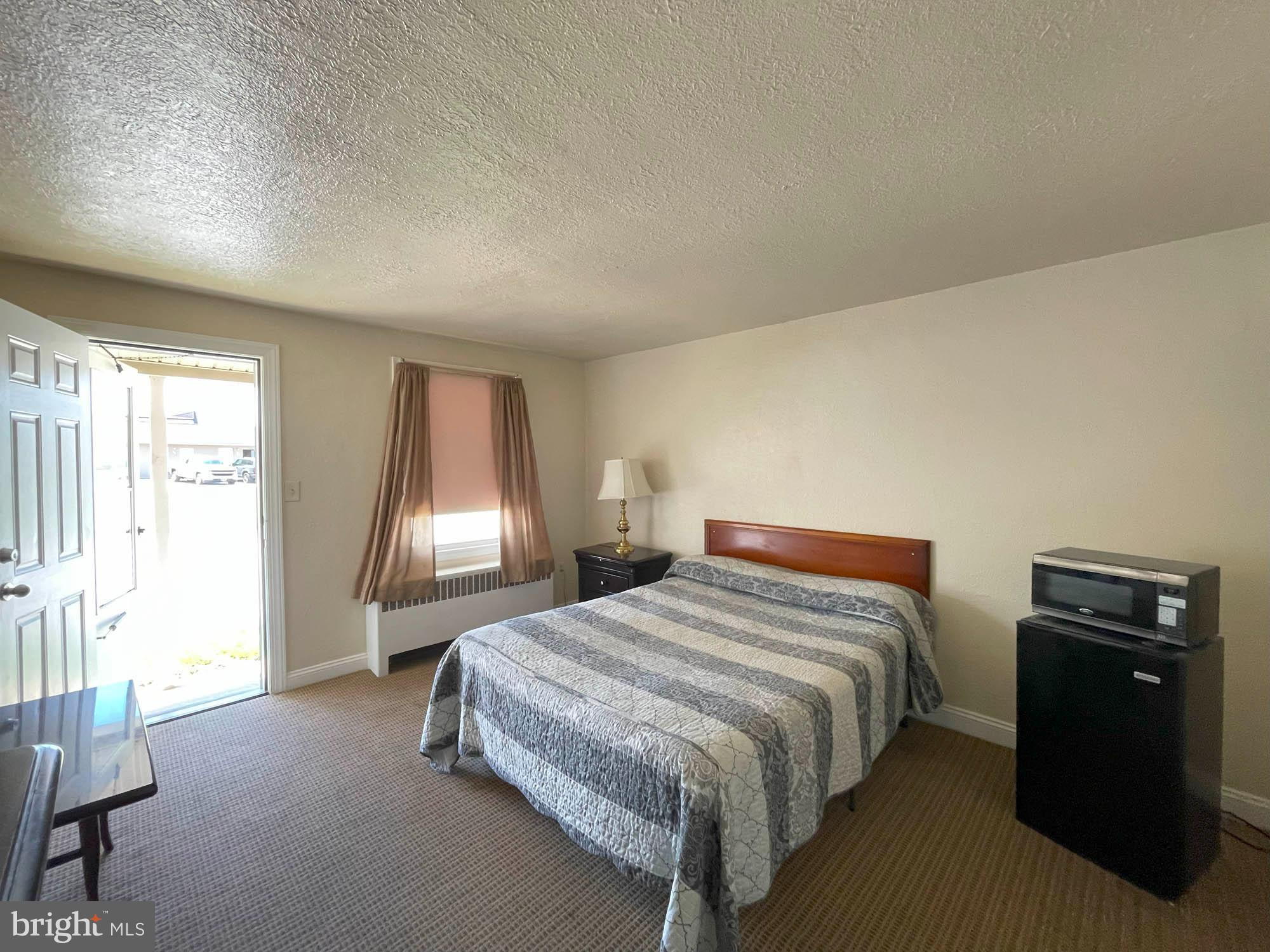 WHITE MARSH - Commercial Sale