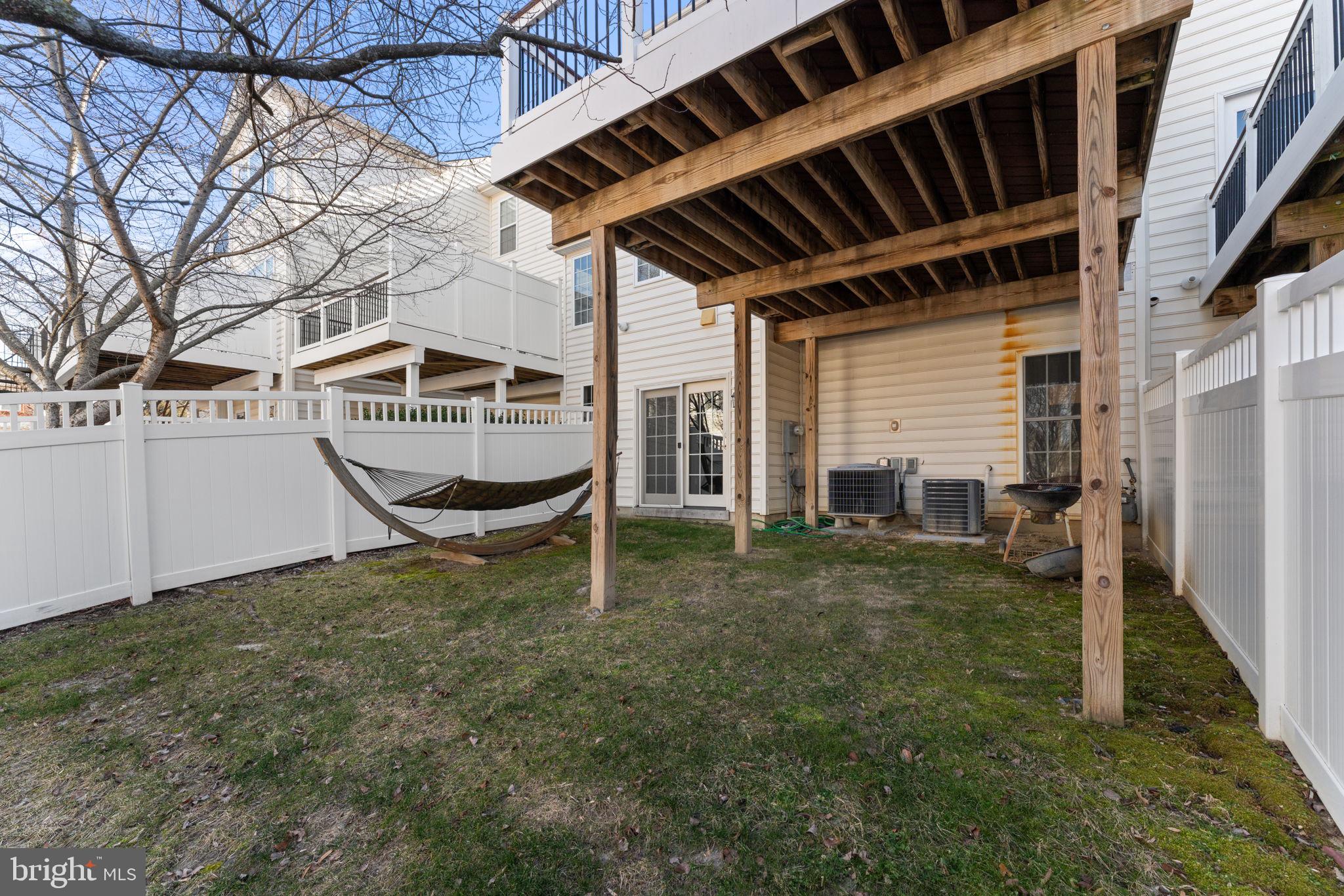 MARLBORO RIDGE - Residential