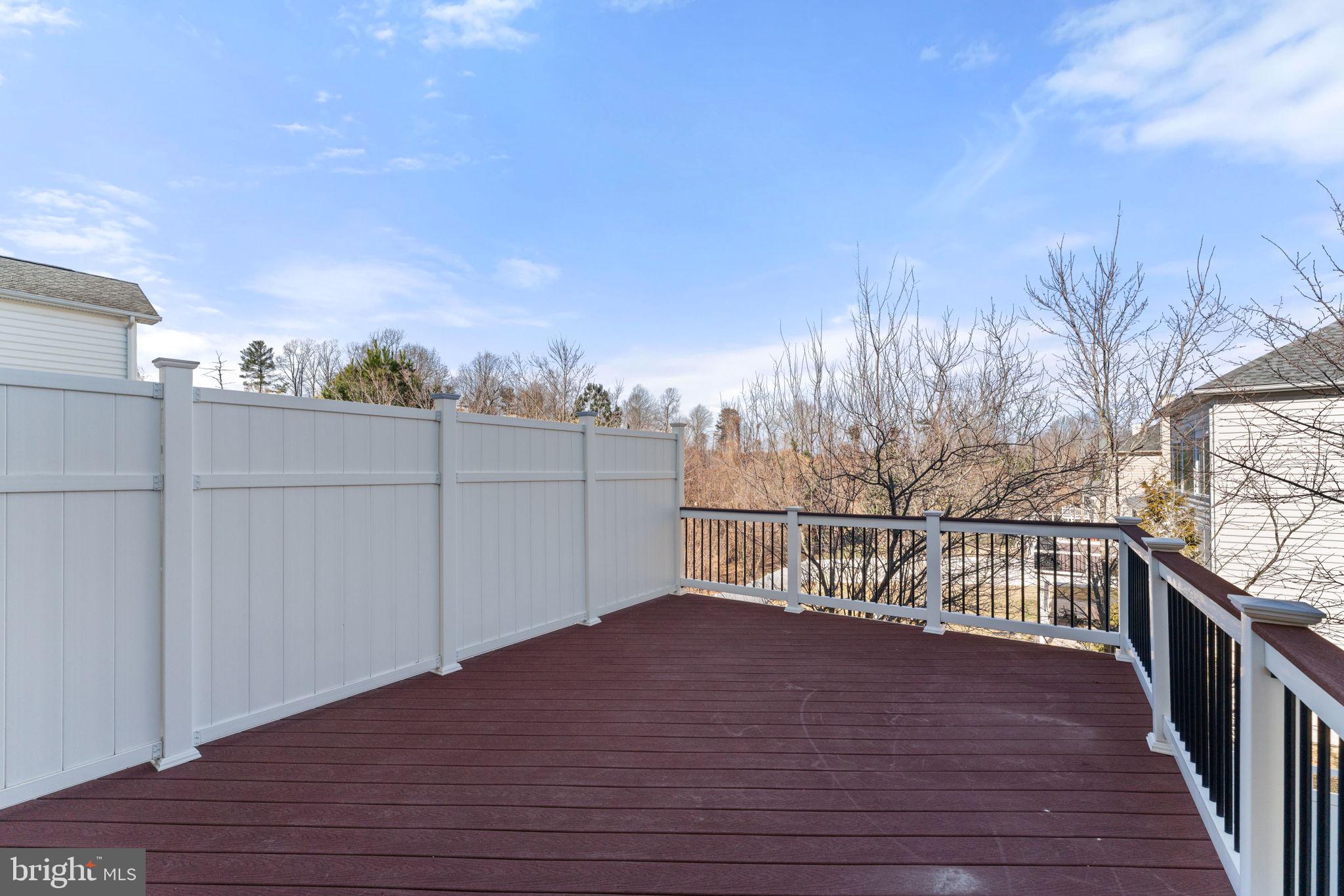 MARLBORO RIDGE - Residential