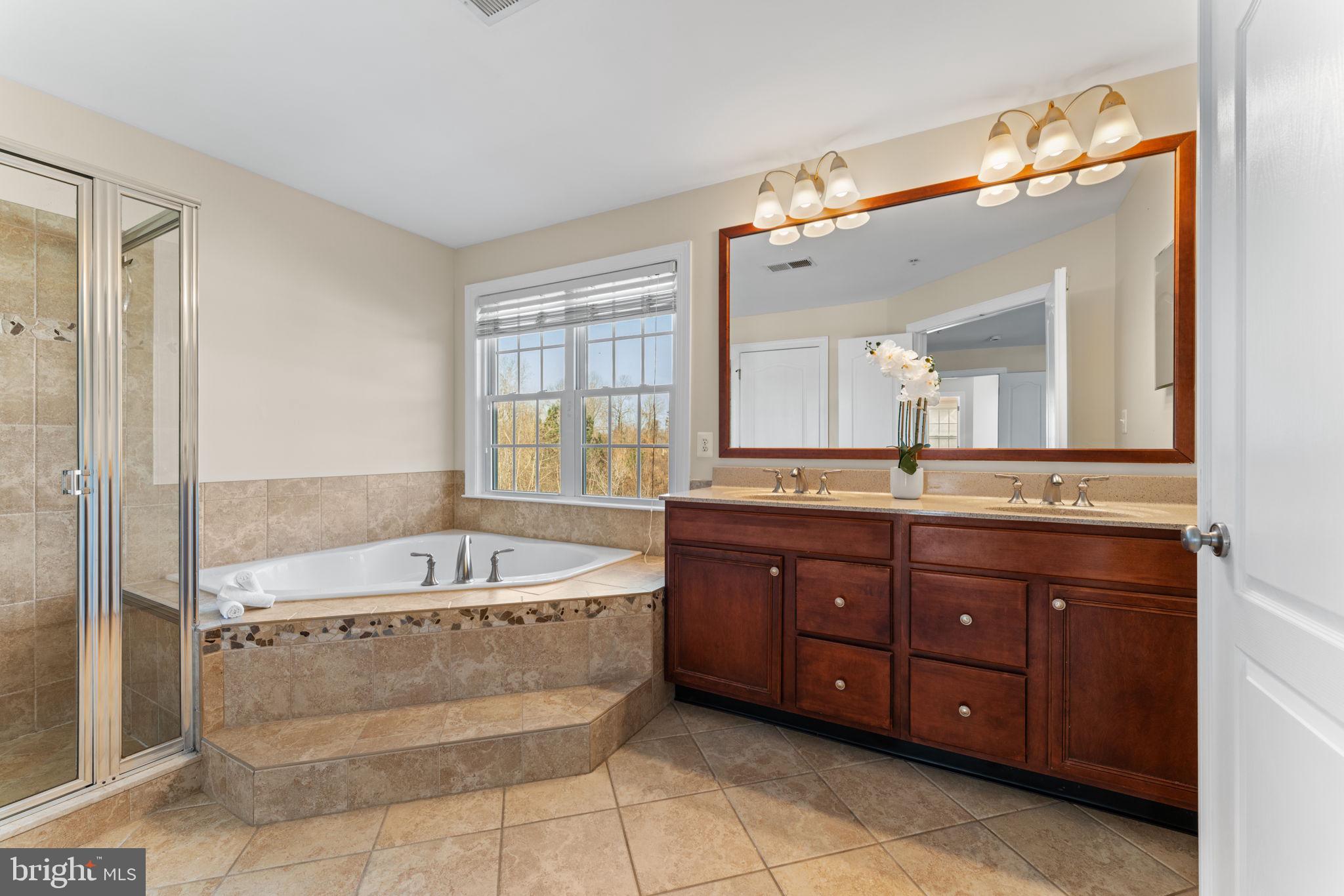 MARLBORO RIDGE - Residential