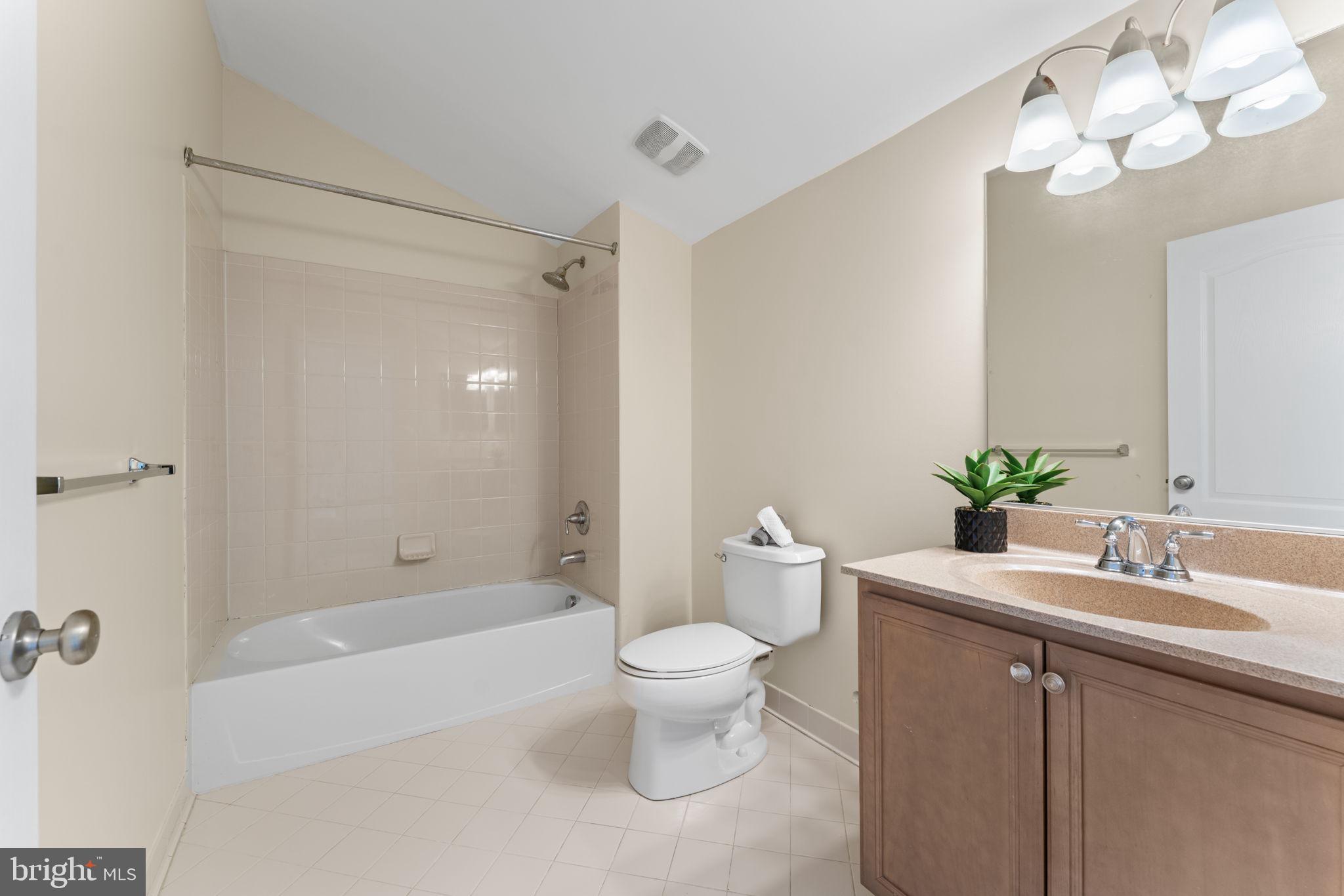 MARLBORO RIDGE - Residential