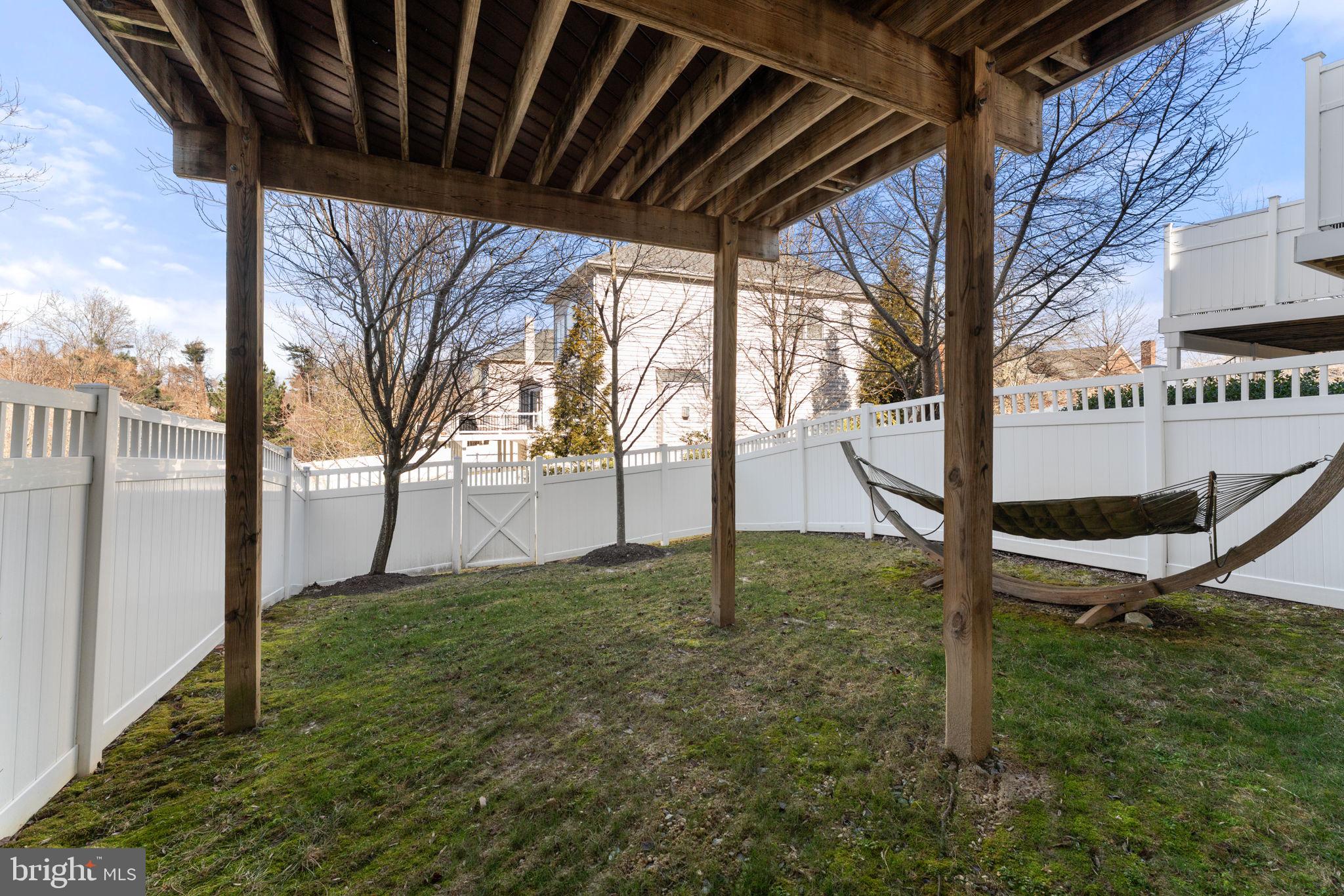 MARLBORO RIDGE - Residential