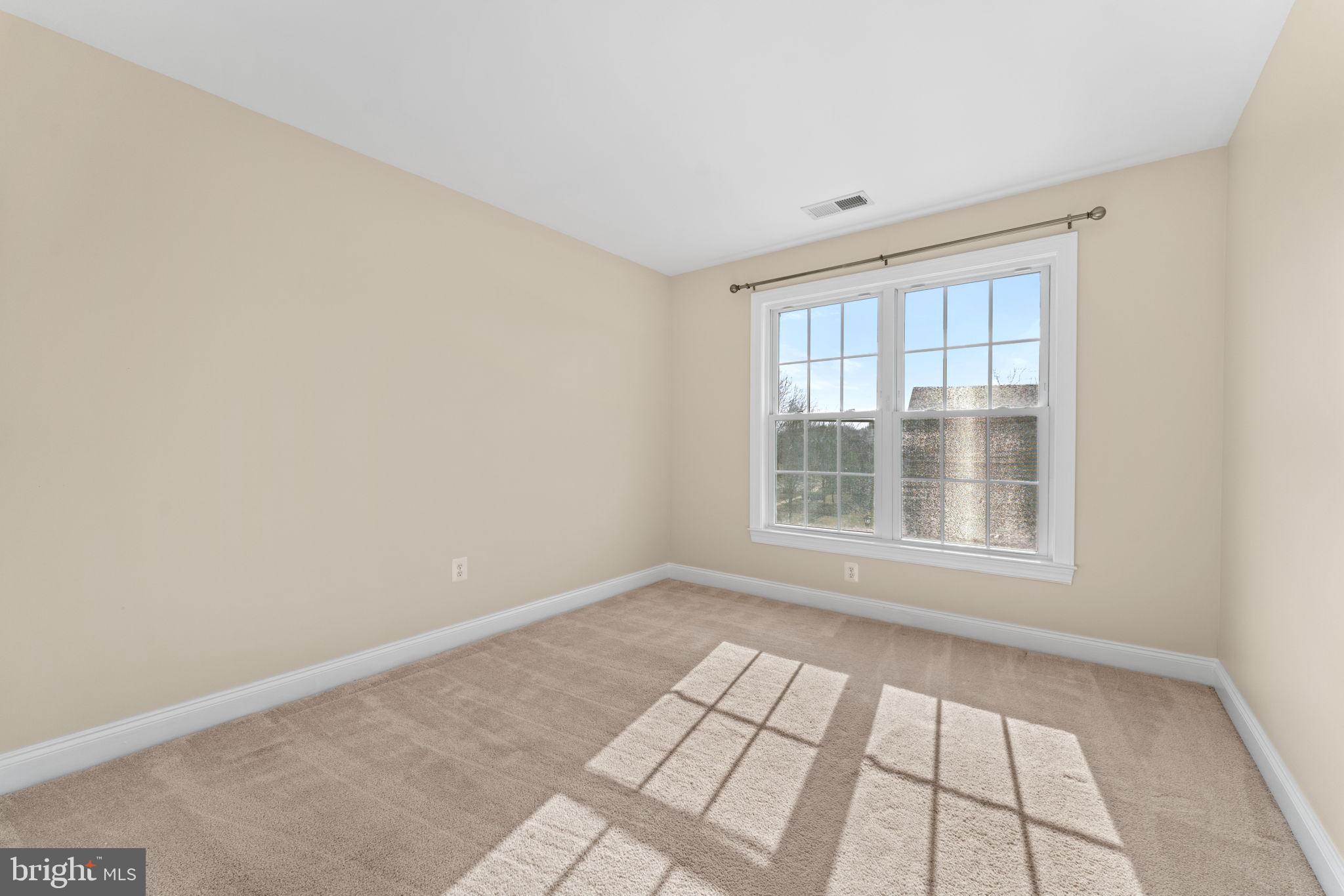 MARLBORO RIDGE - Residential