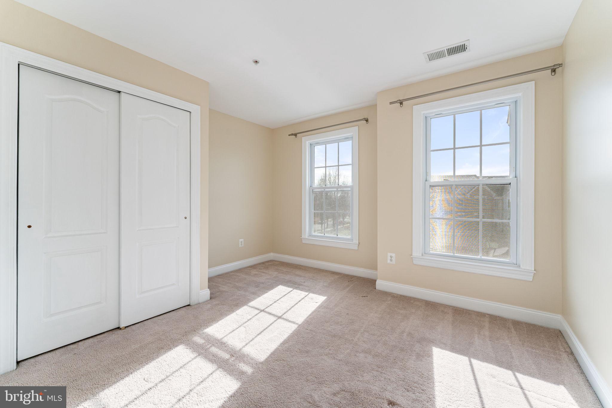 MARLBORO RIDGE - Residential