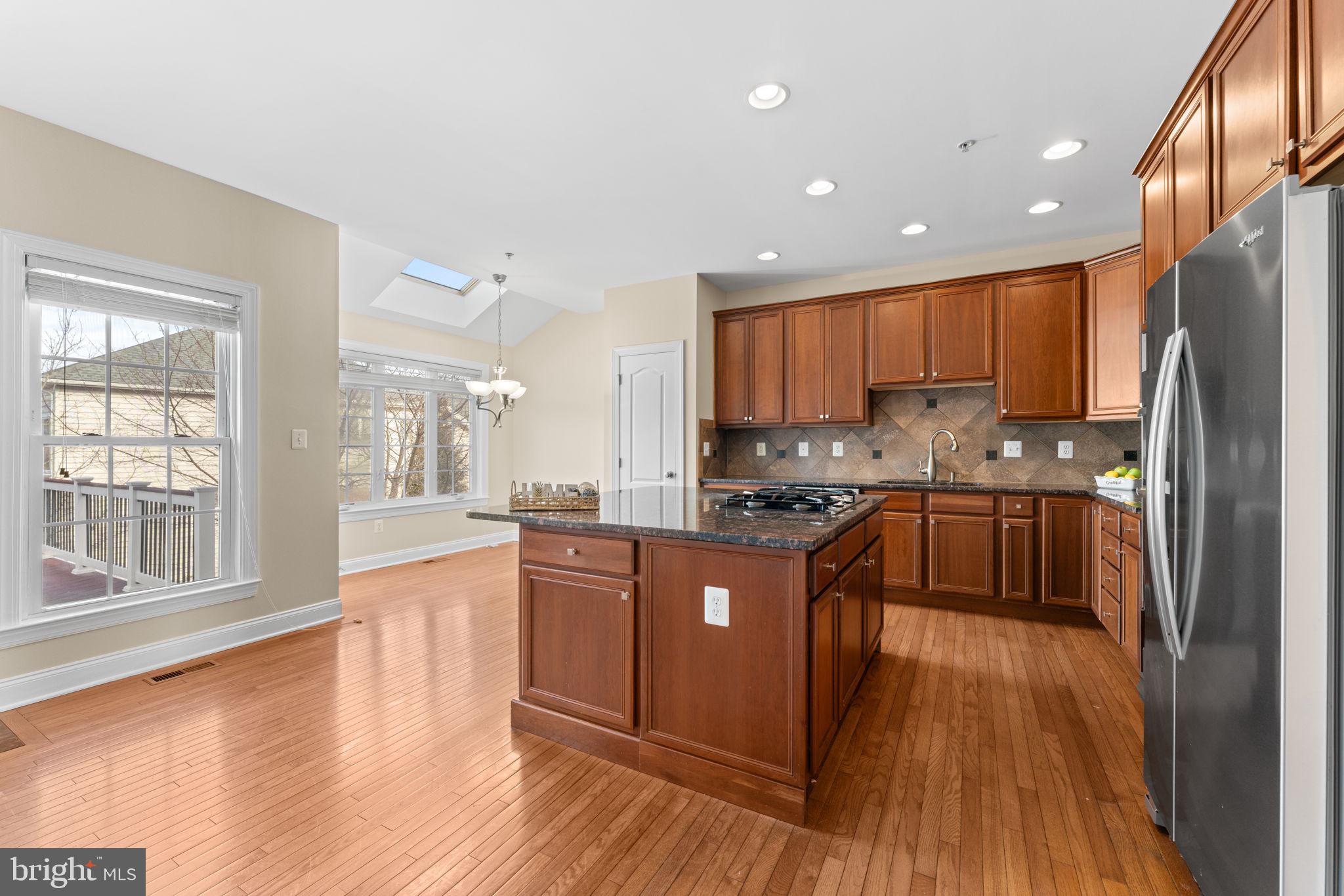 MARLBORO RIDGE - Residential